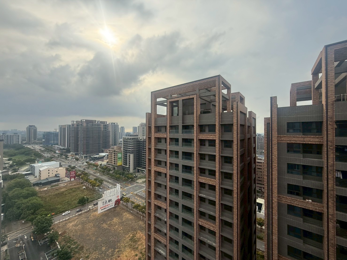 ⭐⭐⭐專任-桃園站前【新潤君頤】青埔A18景觀三房平車