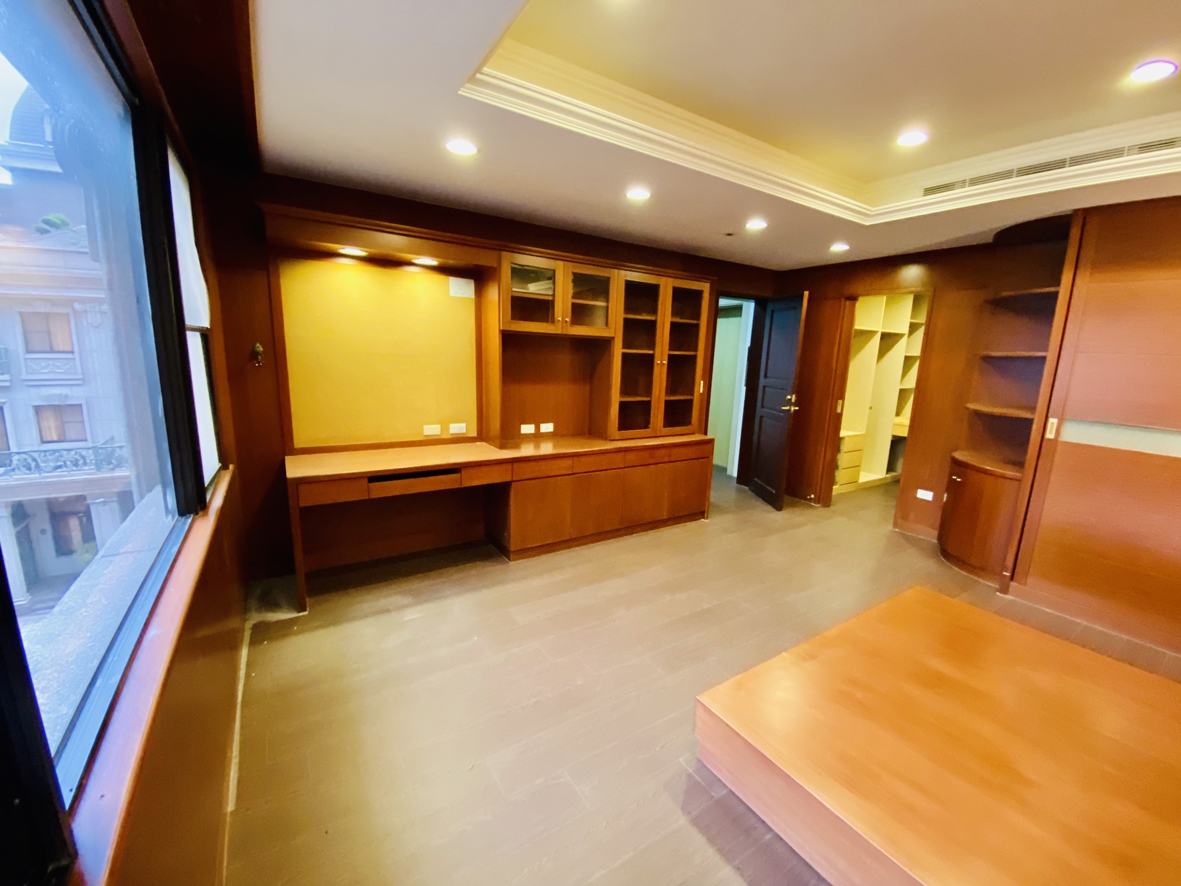 老闆們看過來!豪氣別墅⭐⭐⭐(桃園)中悦至寶電梯別墅