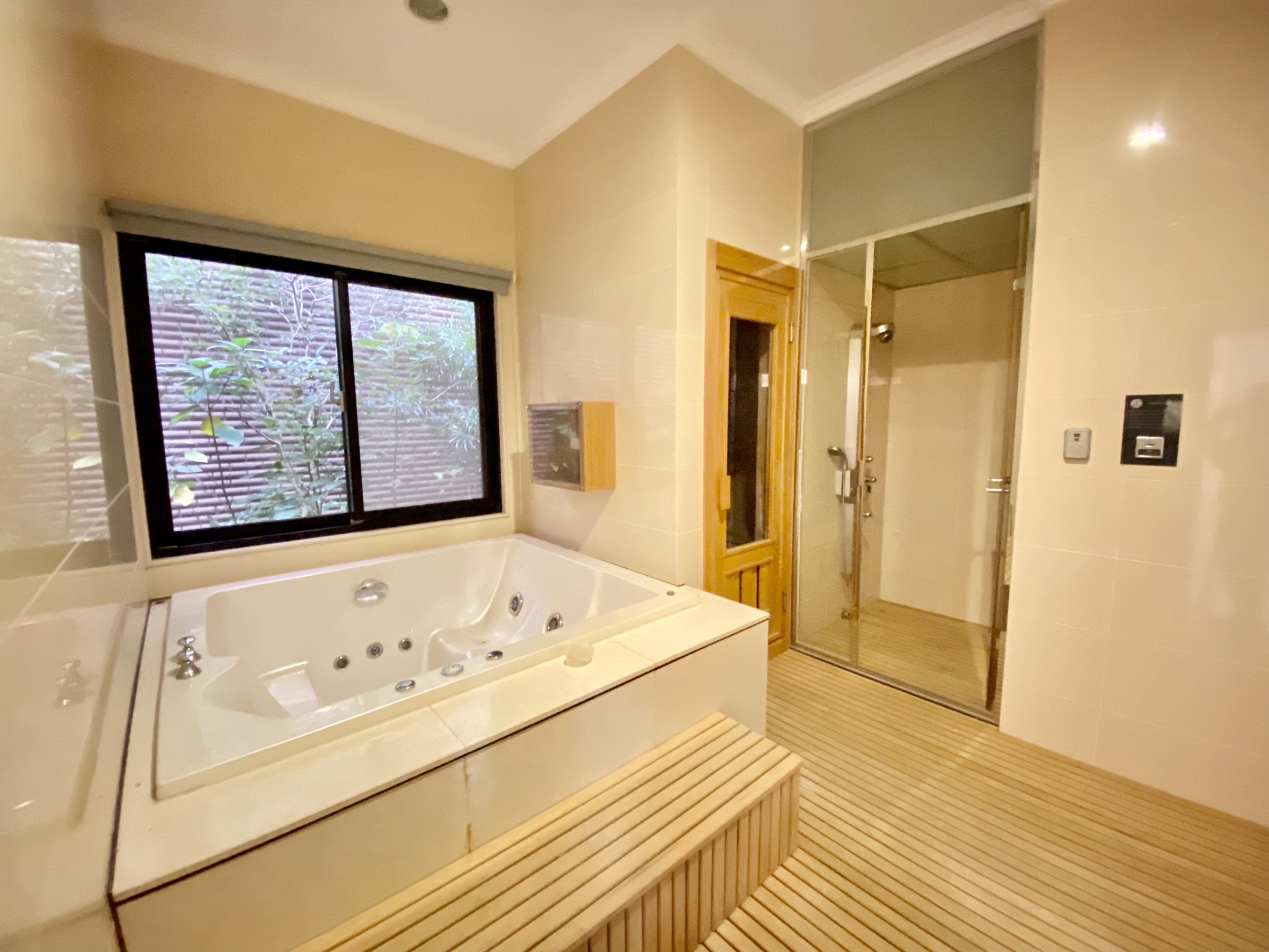 老闆們看過來!豪氣別墅⭐⭐⭐(桃園)中悦至寶電梯別墅