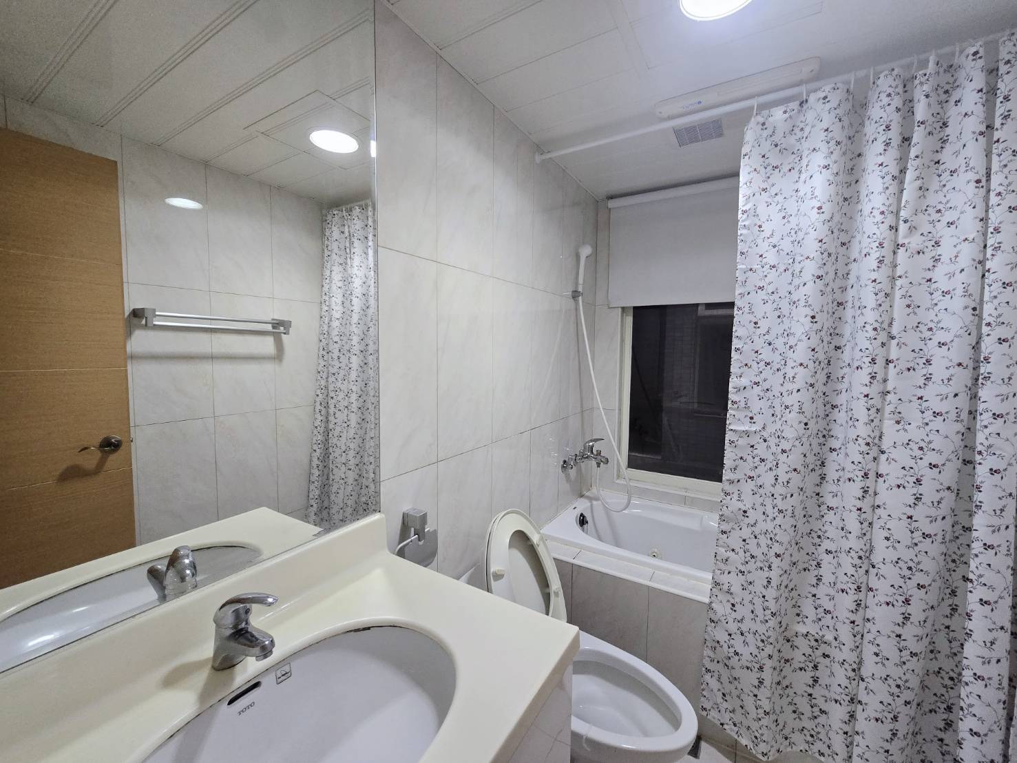 海華SOGO┃國際之星大三房車位