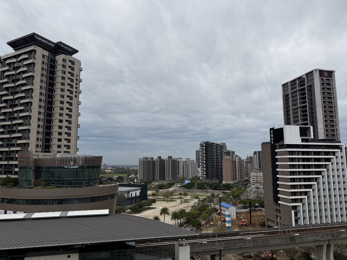 A19捷運威均晶鑽三房車位