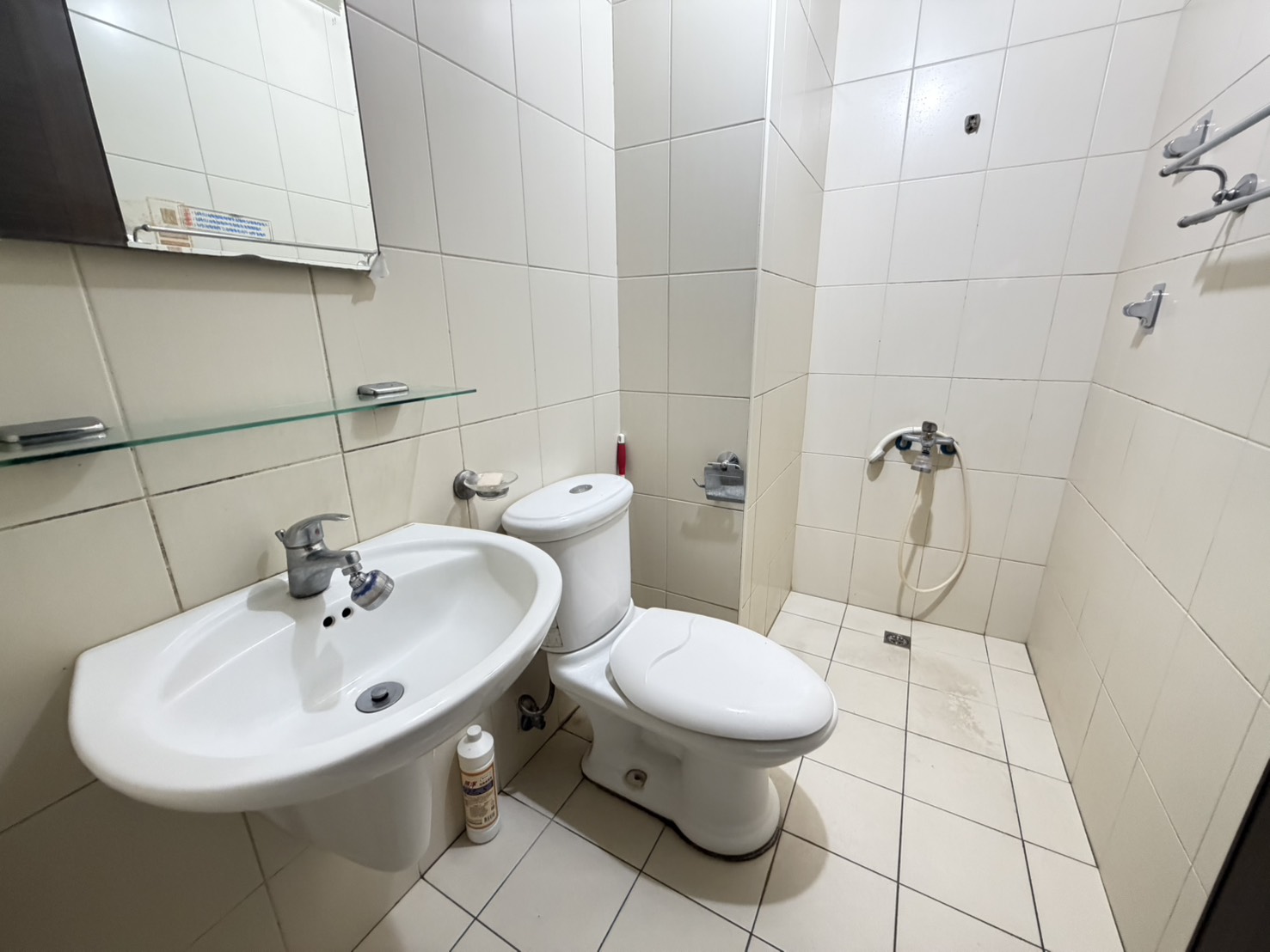 誠意出售價格調整!!⭐⭐⭐獨家平鎮-東方之星三房車位