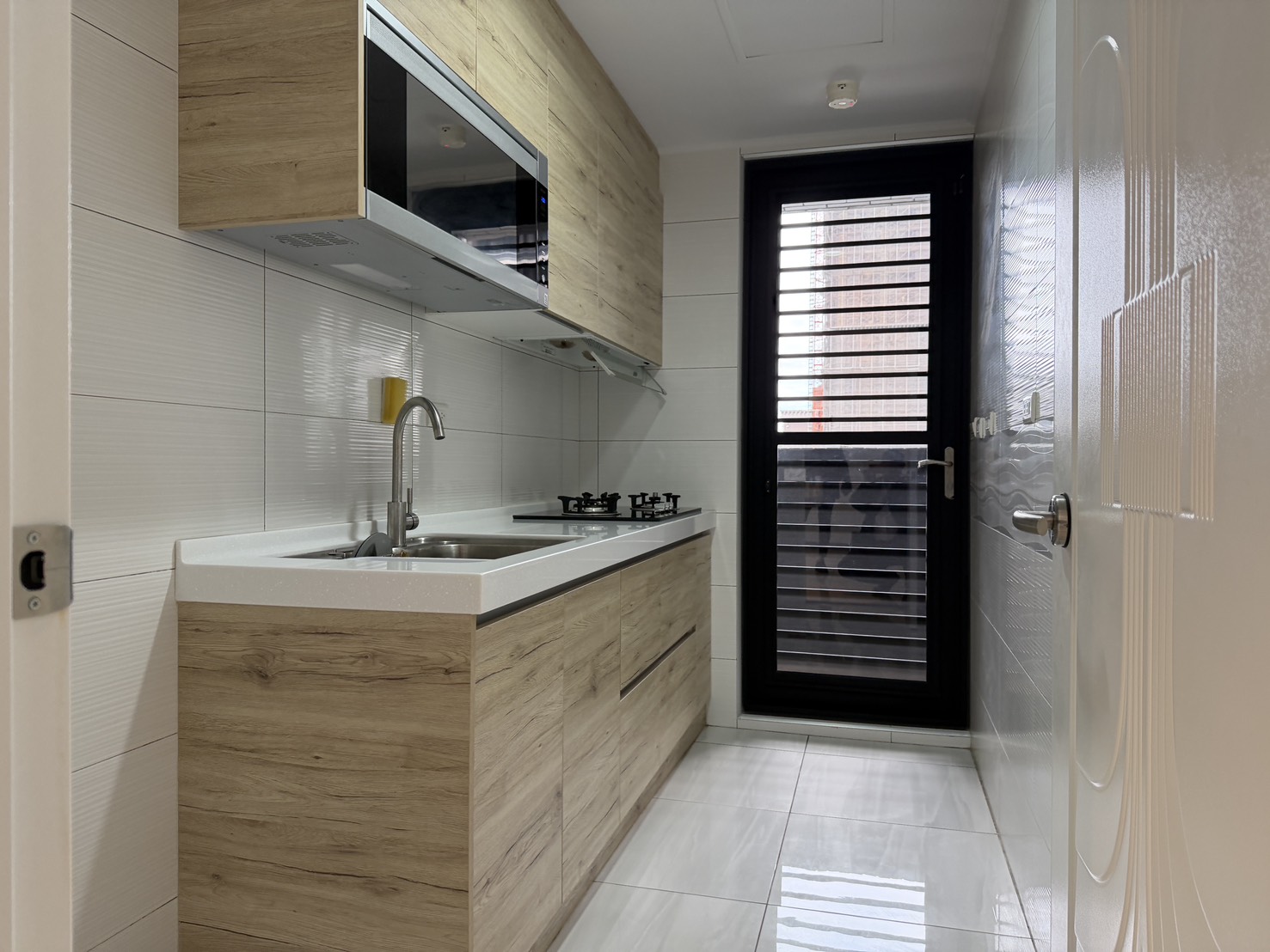 A19捷運威均晶鑽三房車位