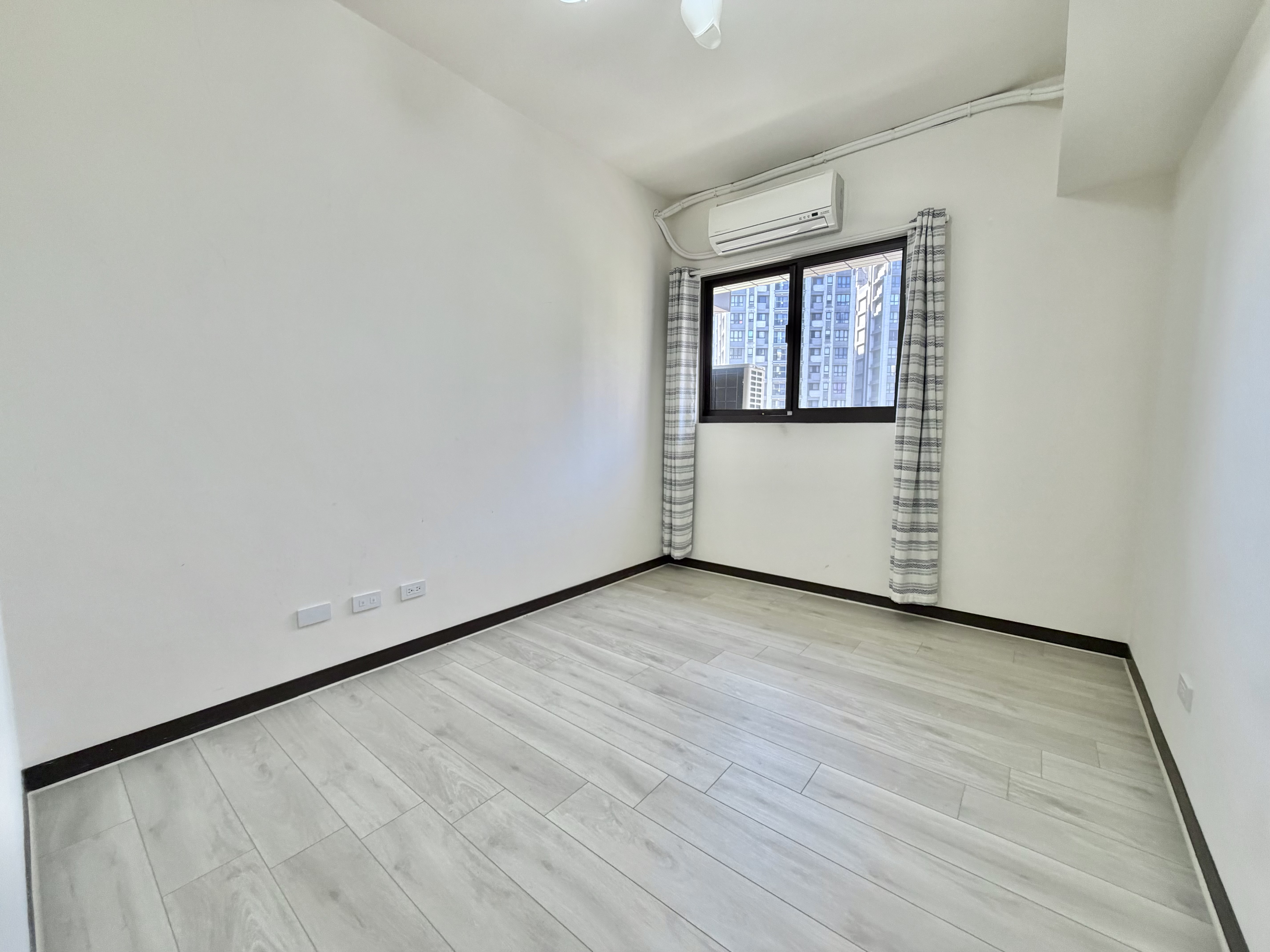 ⭐⭐⭐捷運A19站『東京線上』精美超大三房+車位