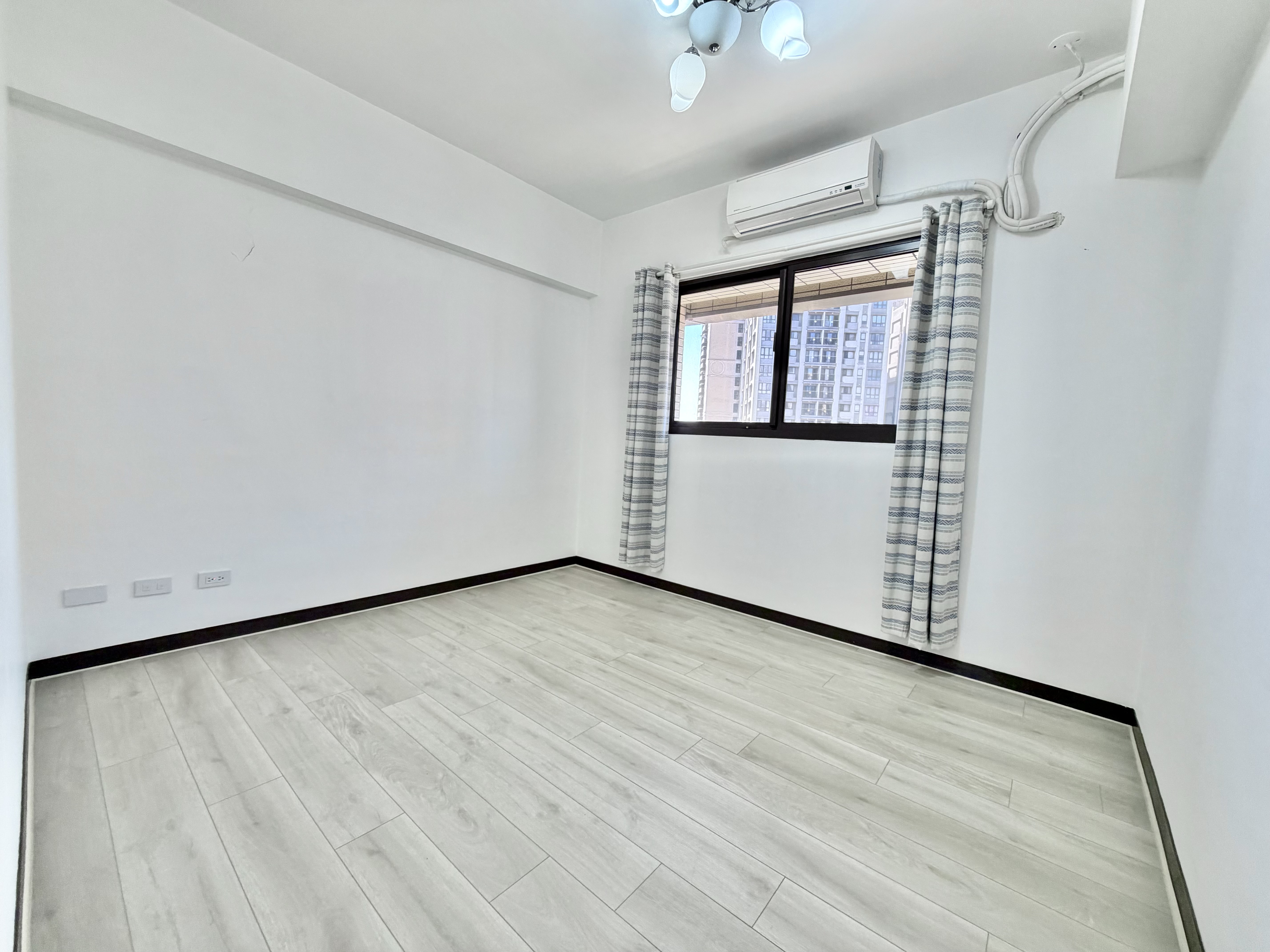 ⭐⭐⭐捷運A19站『東京線上』精美超大三房+車位