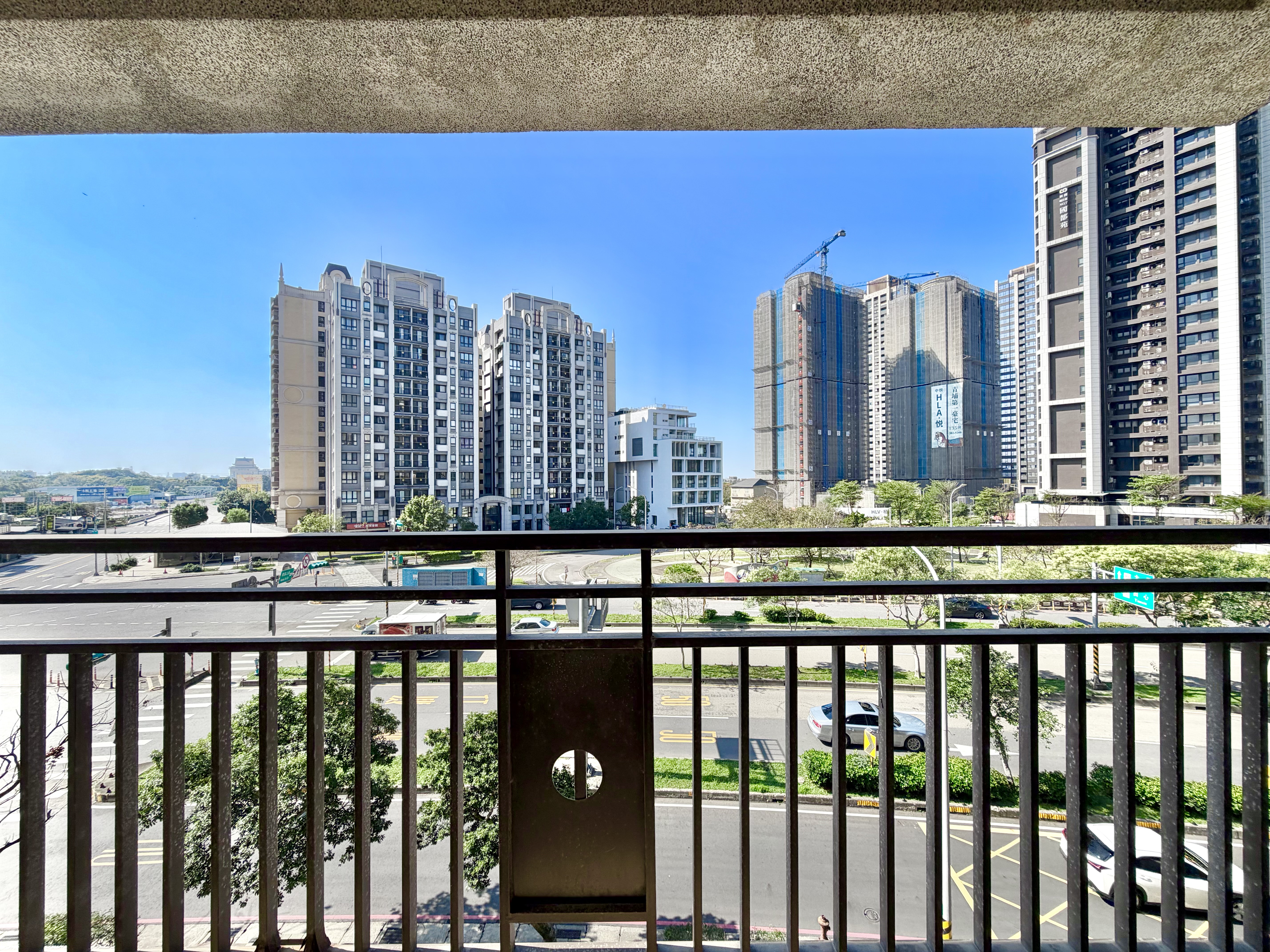 ⭐⭐⭐捷運A19站『東京線上』精美超大三房+車位