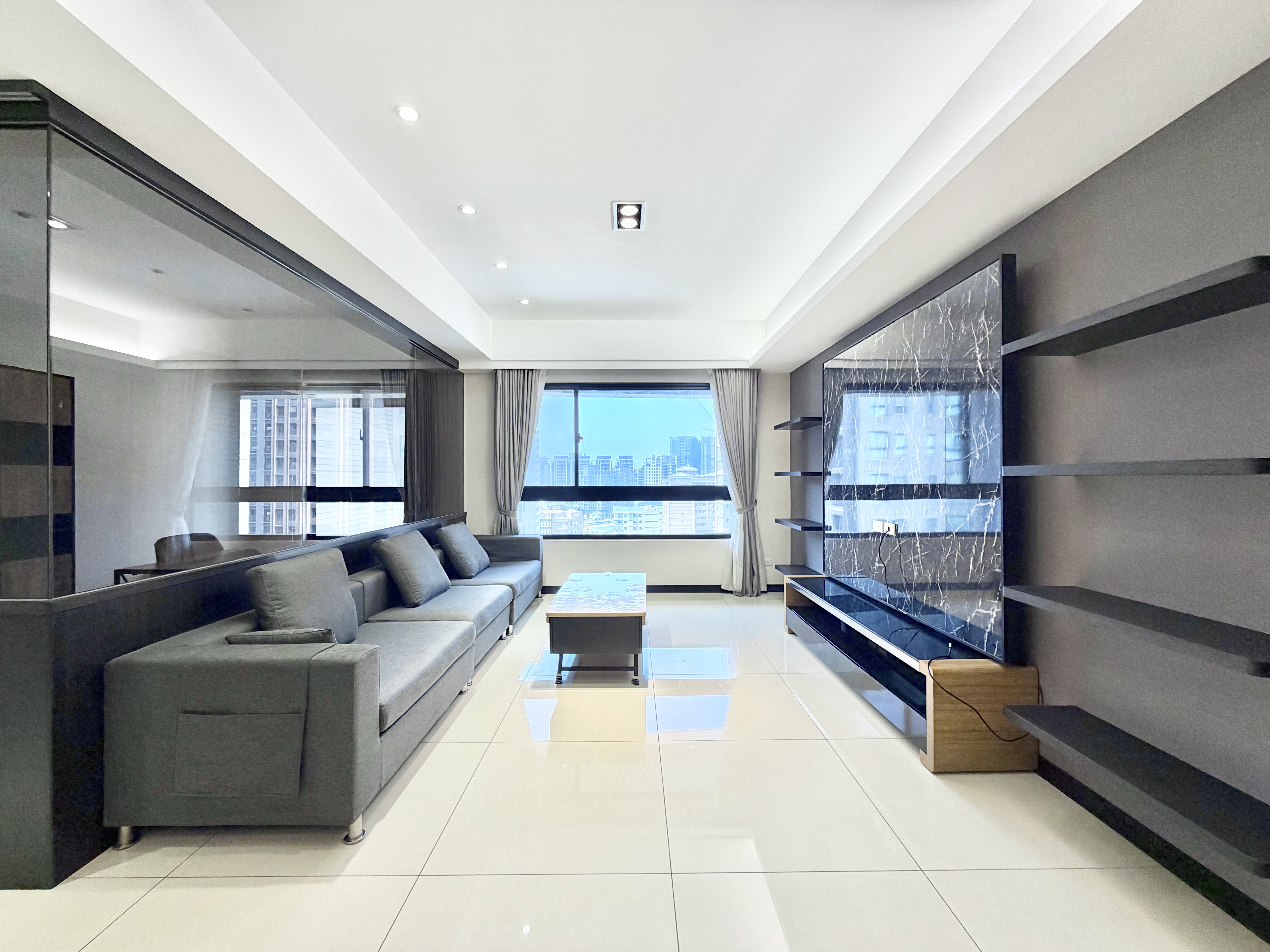 ⭐⭐⭐您不能錯過的聯上世紀W四房車位