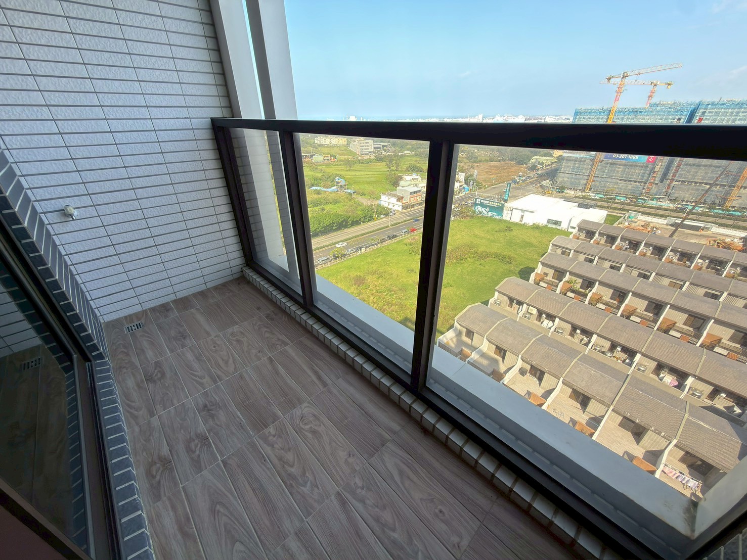 大園客運 | 可寵可租補 | 全配含管 | 英堡日朗大三房車位