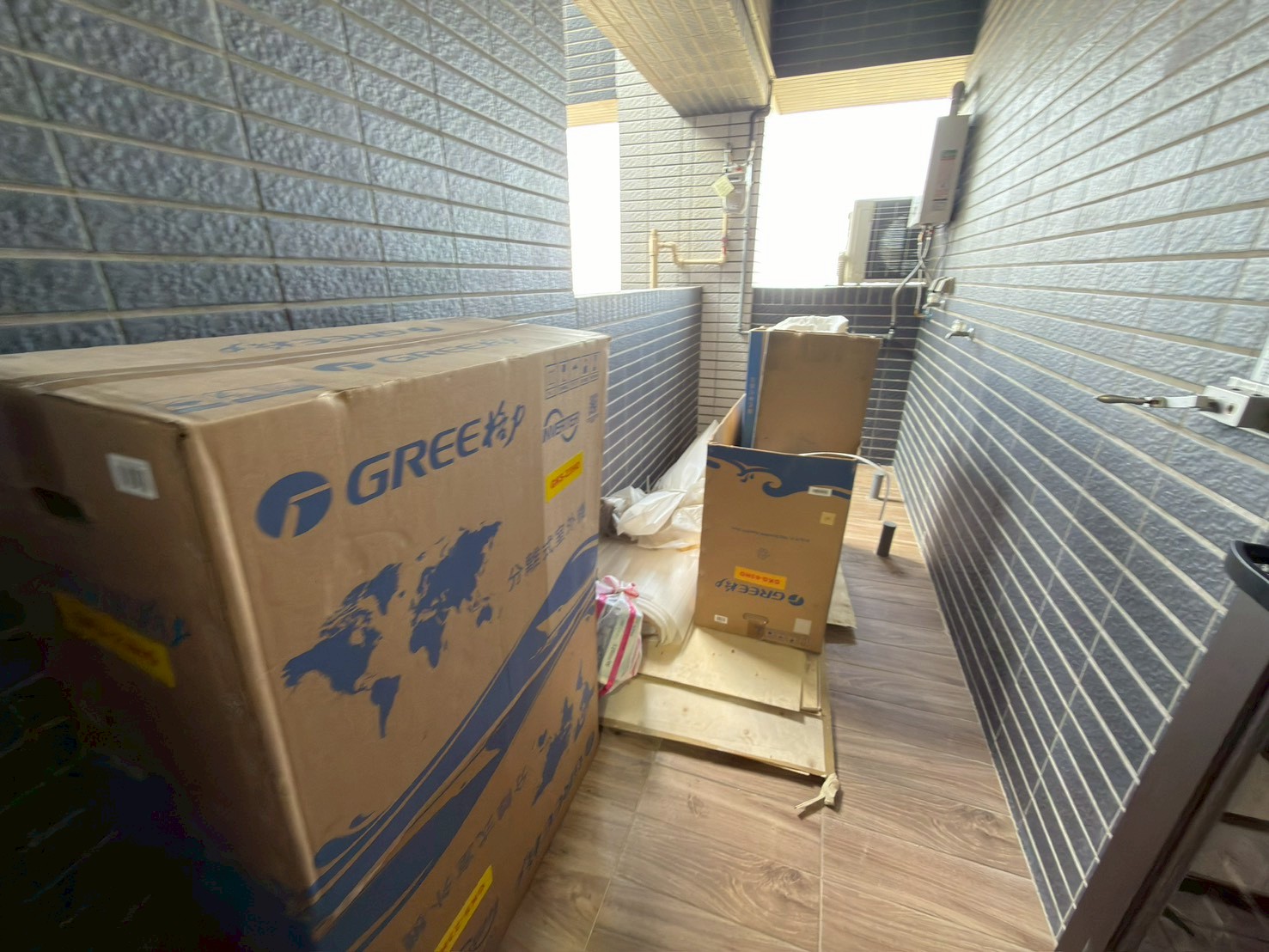 大園客運 | 可寵可租補 | 全配含管 | 英堡日朗大三房車位