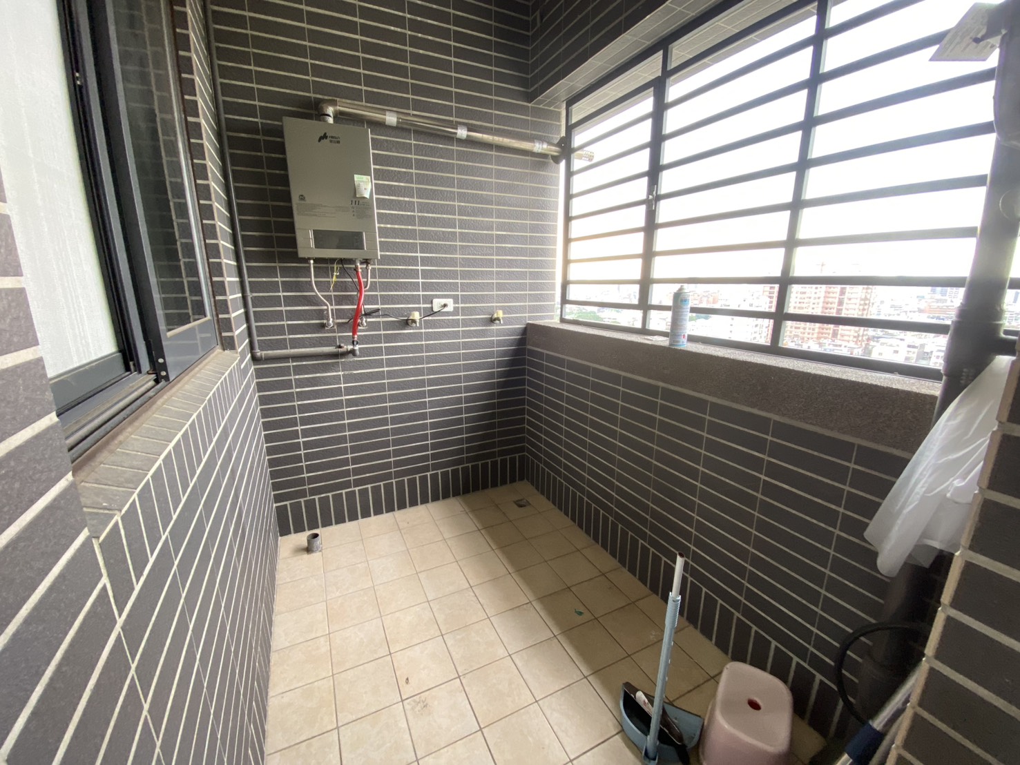 ⭐⭐⭐中壢運動公園旁2房平面車位