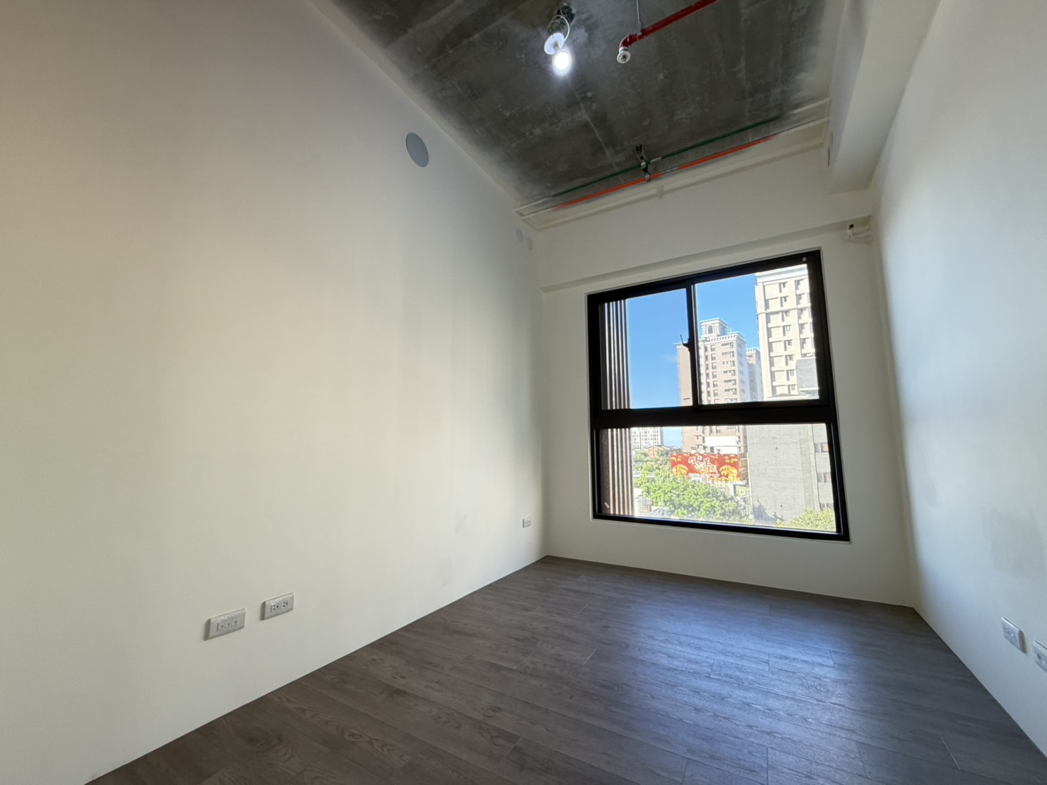 您不能錯過的⭐⭐⭐桃園中路國際ONE三房雙車位