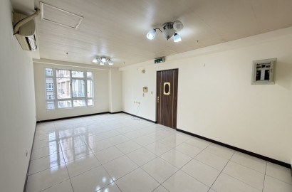 誠意出售價格調整!!⭐⭐⭐獨家平鎮-東方之星三房車位