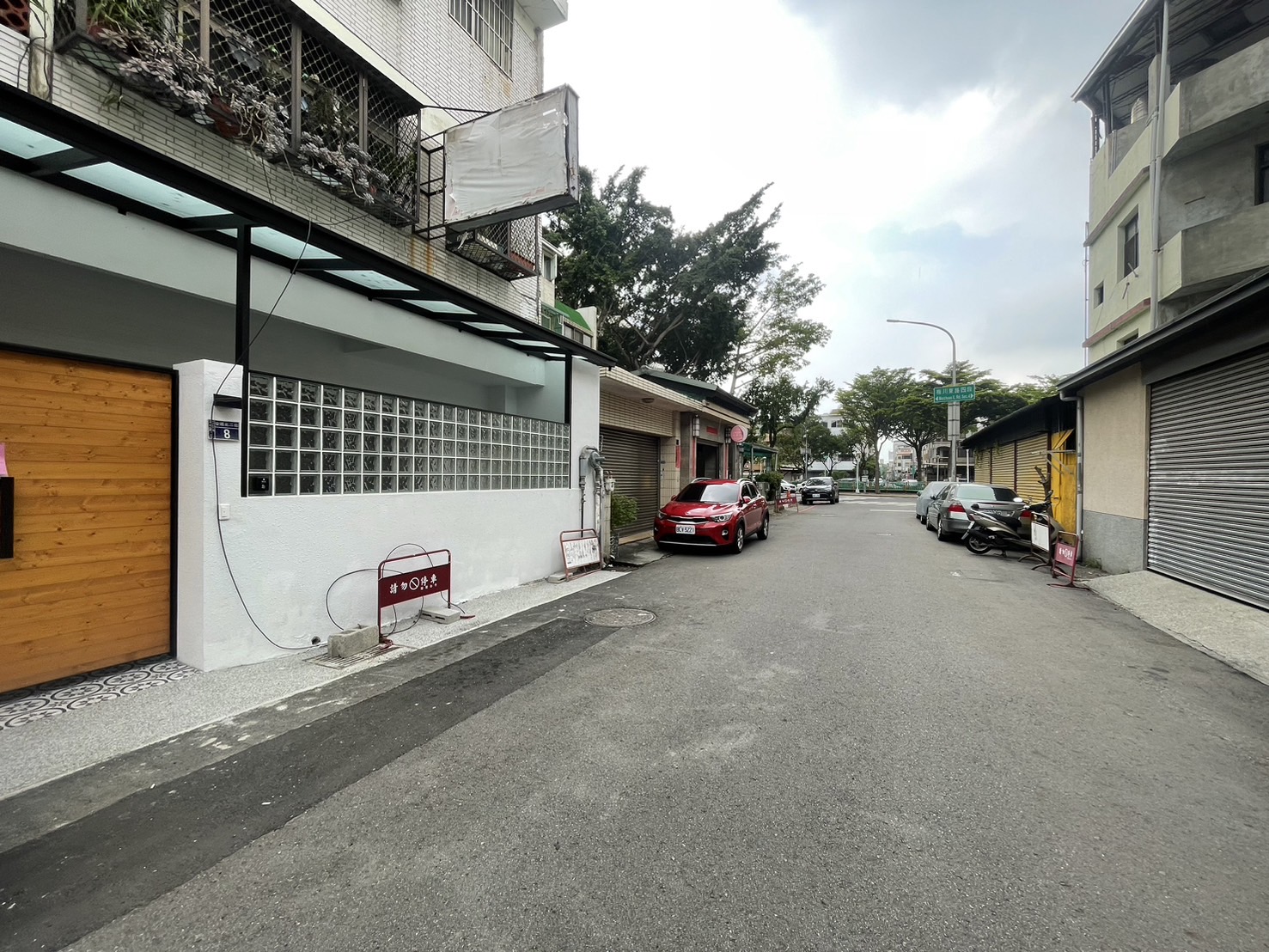文心崇德捷運臨路店住~門前停車