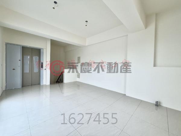 良為芳鄰長億商圈臨路朝南大面寬