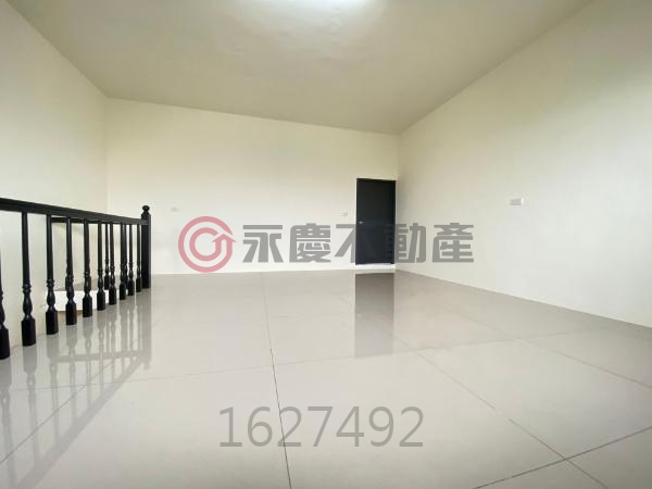 彰化泰和派出所旁全新整理2+2騎樓透天