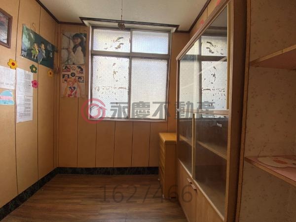 花壇白沙國小彰員路一彎六米大面寬透天
