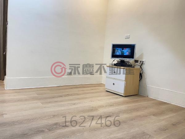 花壇白沙國小彰員路一彎六米大面寬透天