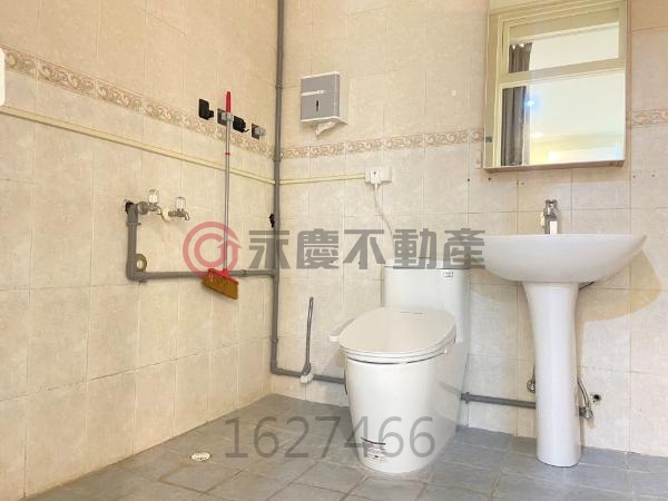 花壇白沙國小彰員路一彎六米大面寬透天
