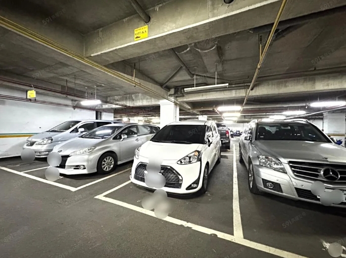 華勛布查花園溫馨三房車