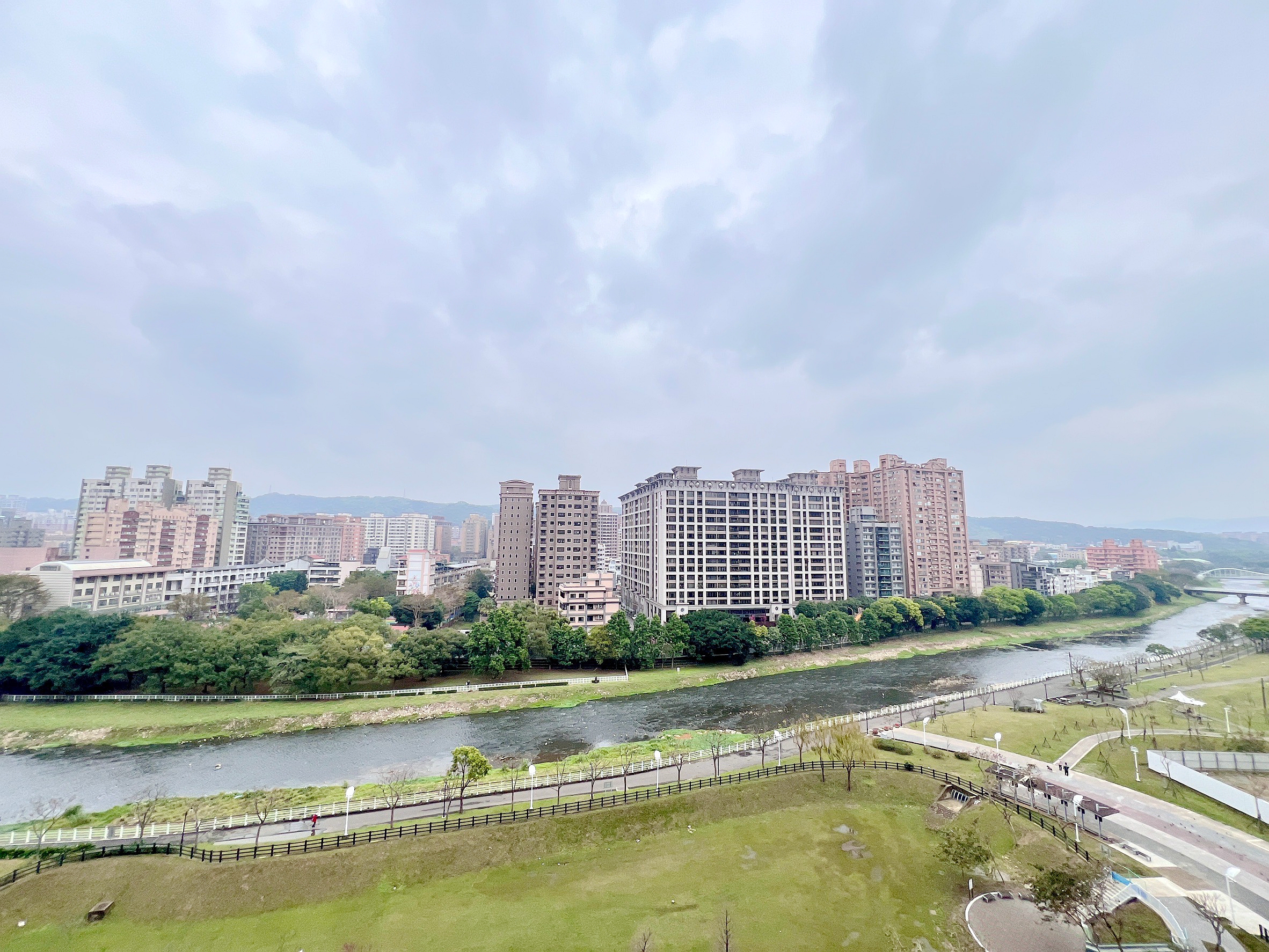 小檜溪昭揚天濤雙主臥面河景觀宅✨3+1房3車