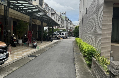 九德國小臨路透天邊間別墅