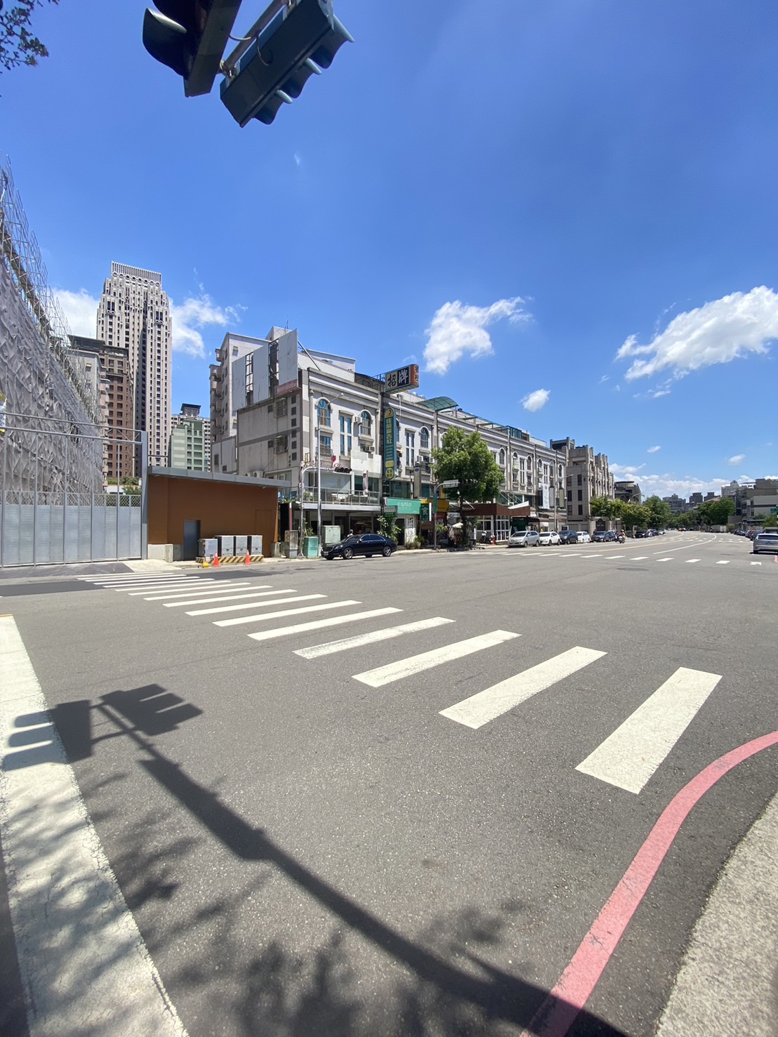 專簽七期聯聚方瑞｜近市府站捷運｜3房朝南無限視野｜出價就談