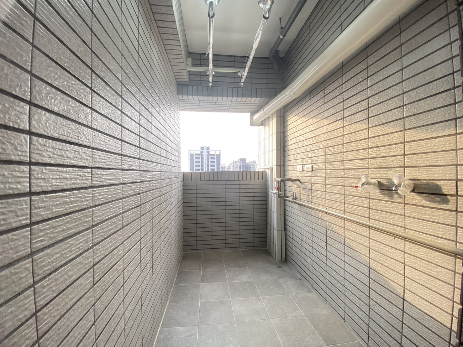 梧棲三井OUTLET★佳瓚大賀2+1房視野戶雙衛★唯一釋出