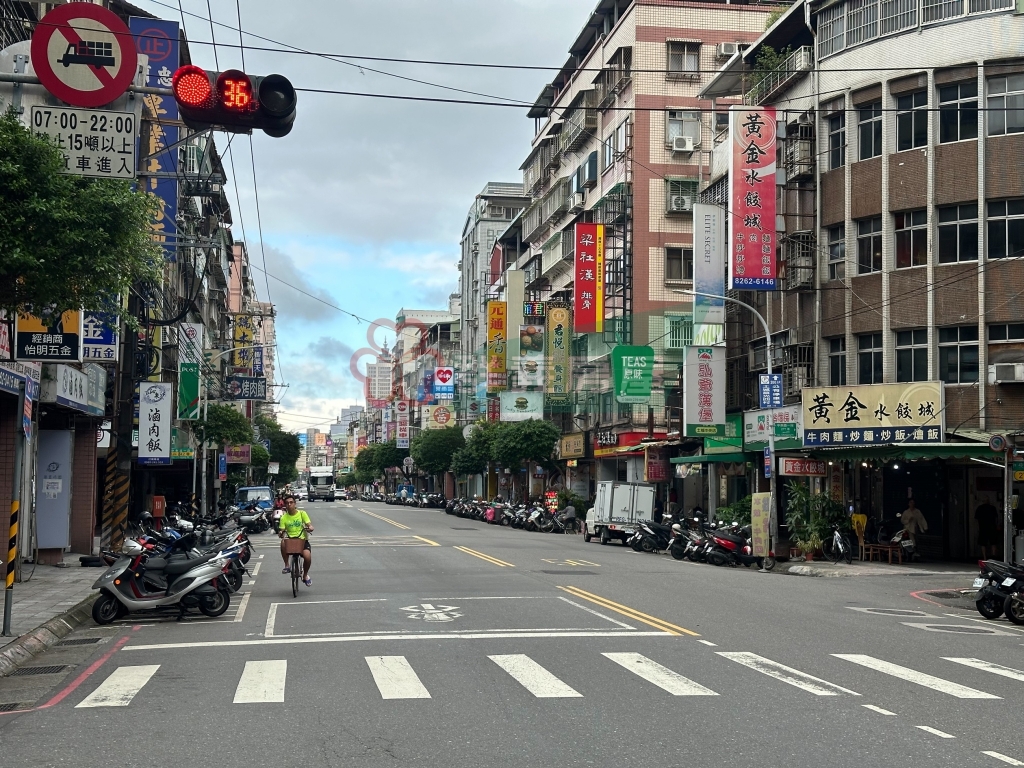 專任🚴咊暘城中央邊間兩房🚴誠意割愛