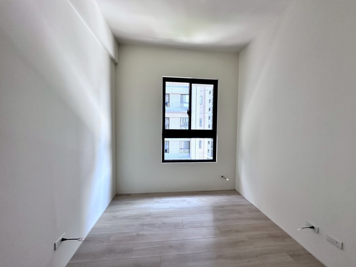 北屯丨機捷特區好市多旁富宇富好全新兩房平車