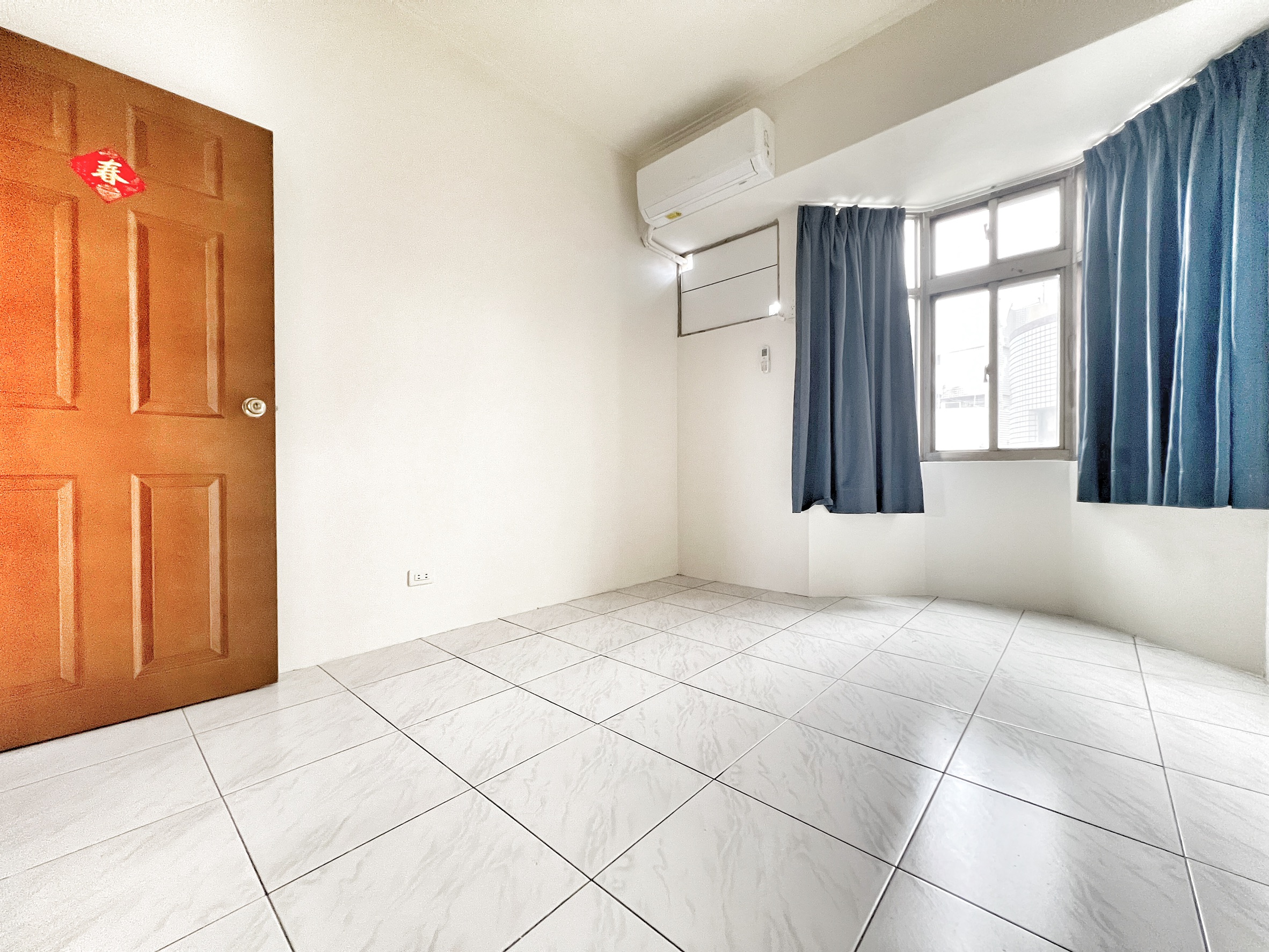 北屯丨水湳經貿雷中慶園次頂樓三採光三房平車美廈