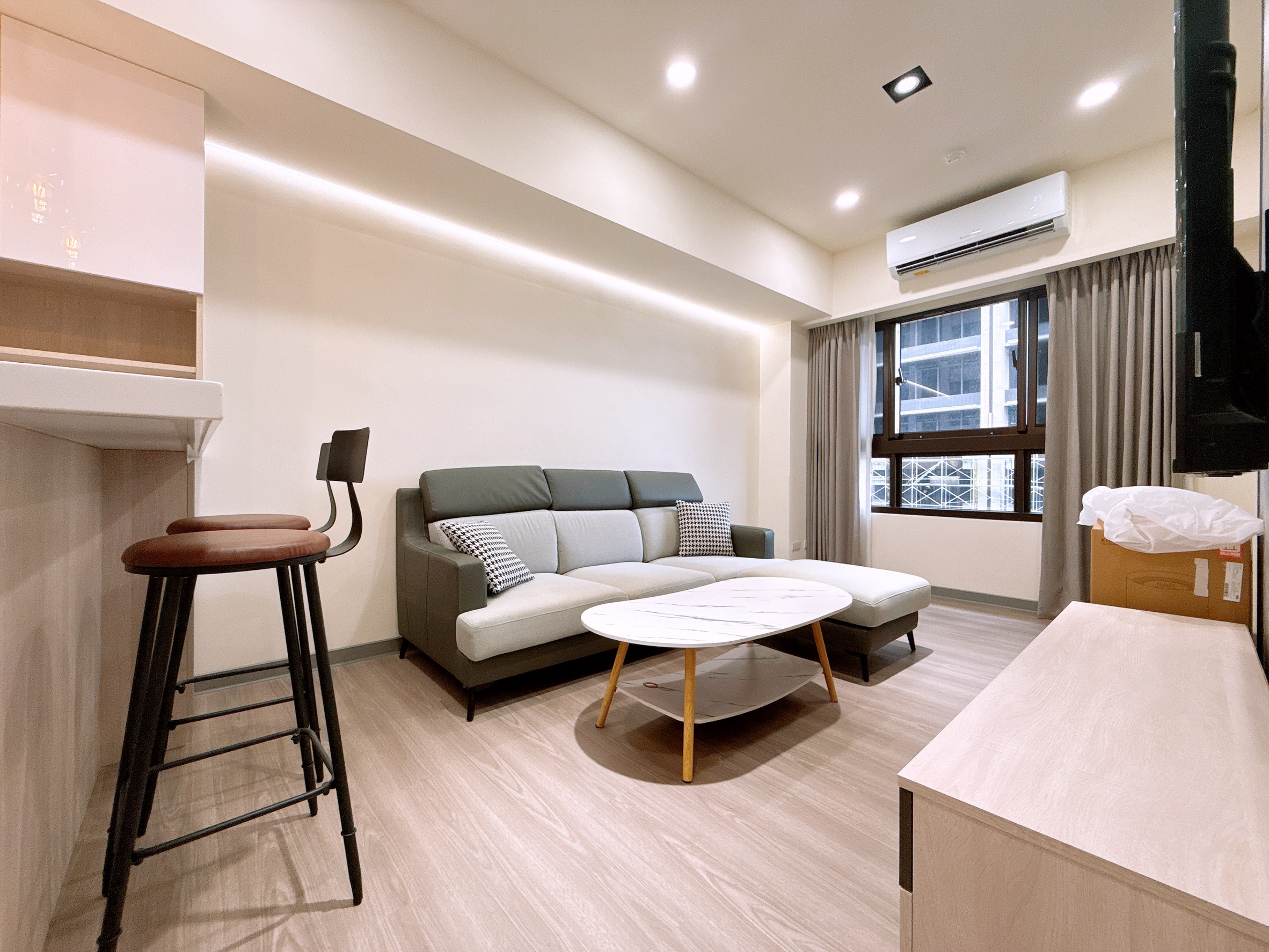 東區丨新年新希望 就看這一道 LALAPORT台中新站精裝兩房平車