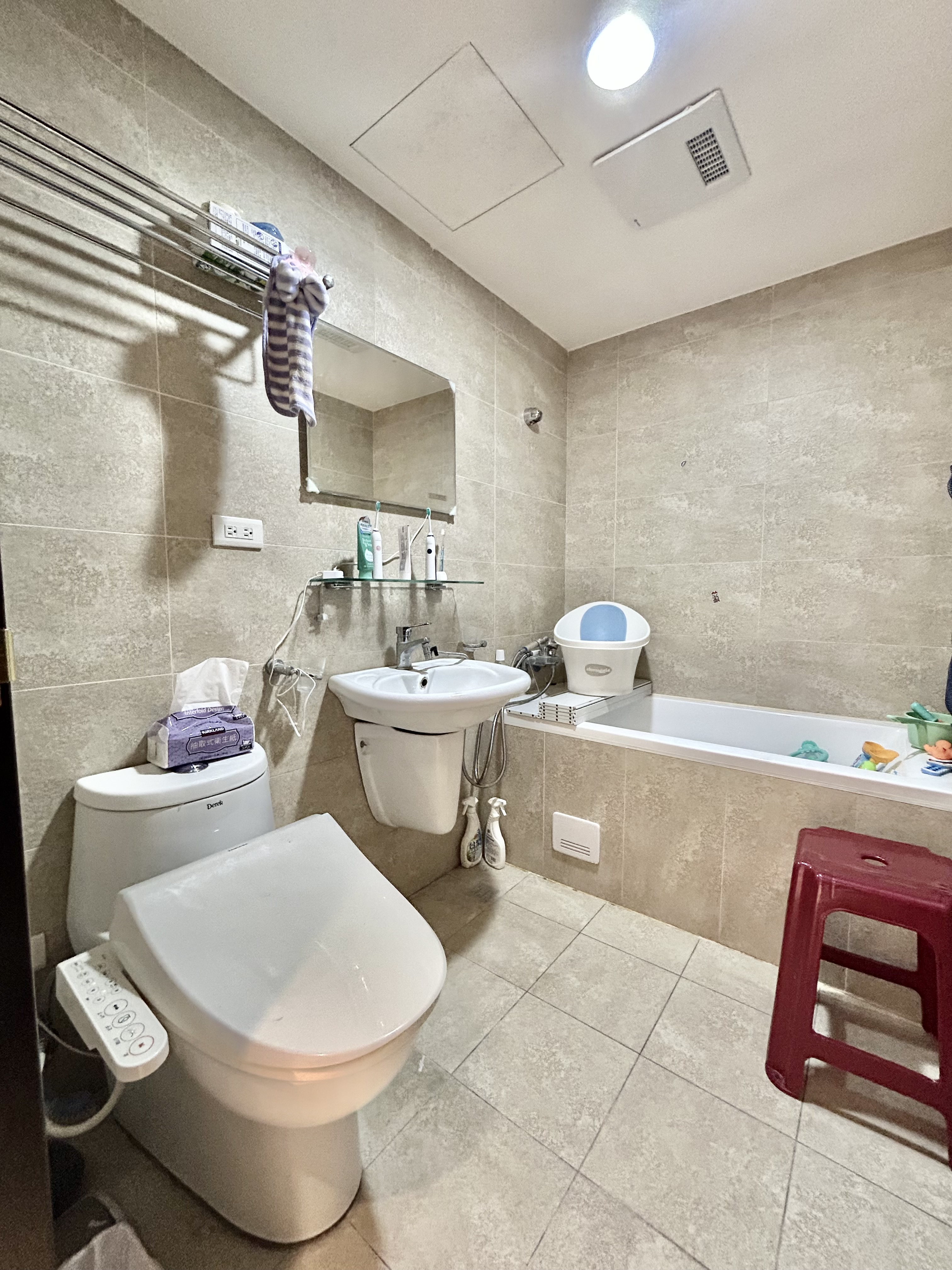 臨近捷運A19站ꕤ花田囍市前後陽台景觀戶精美三房車位