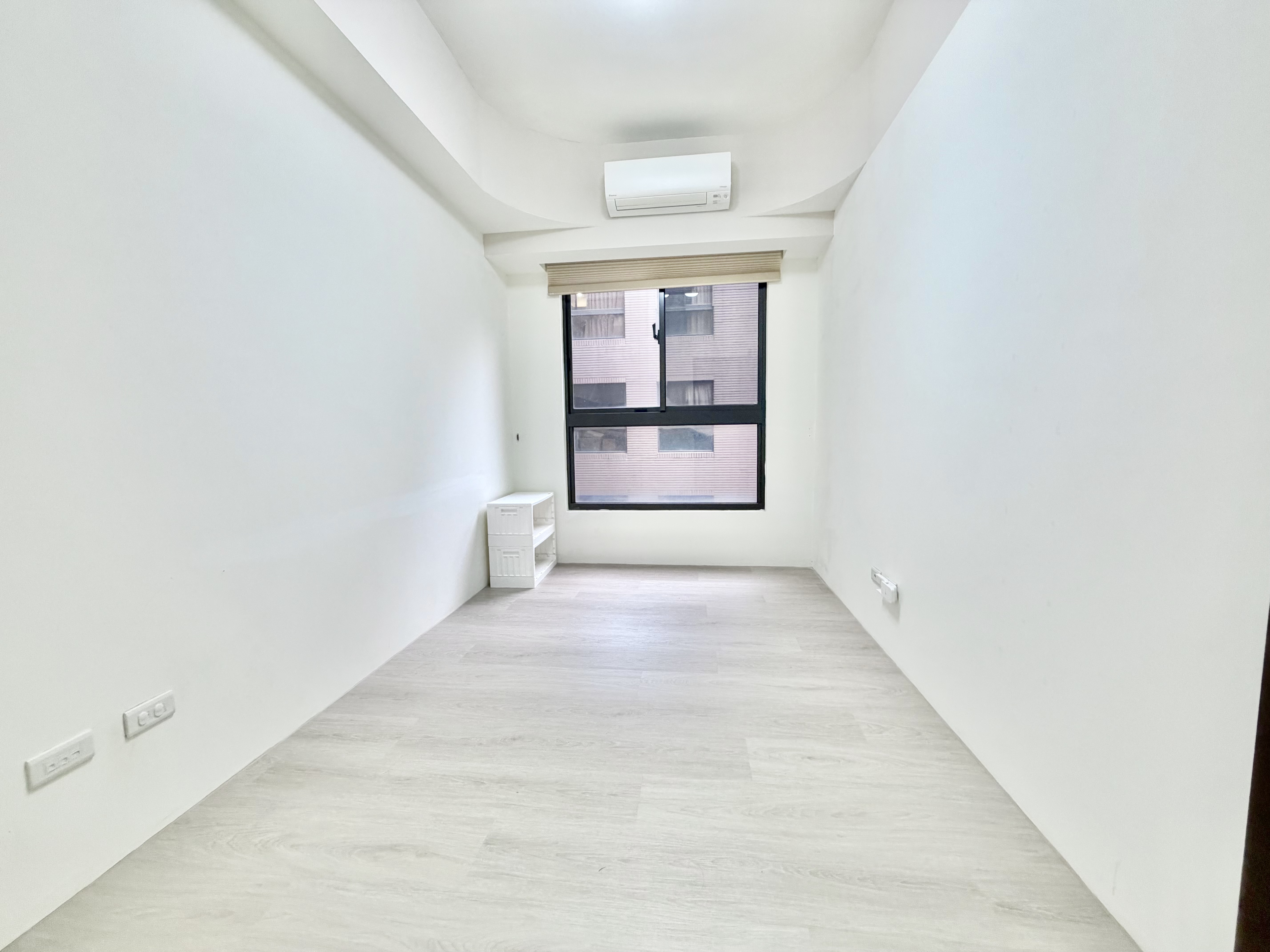 高鐵A18站正蛋黃區ꕤ力璞棧精美裝潢高樓三房車位