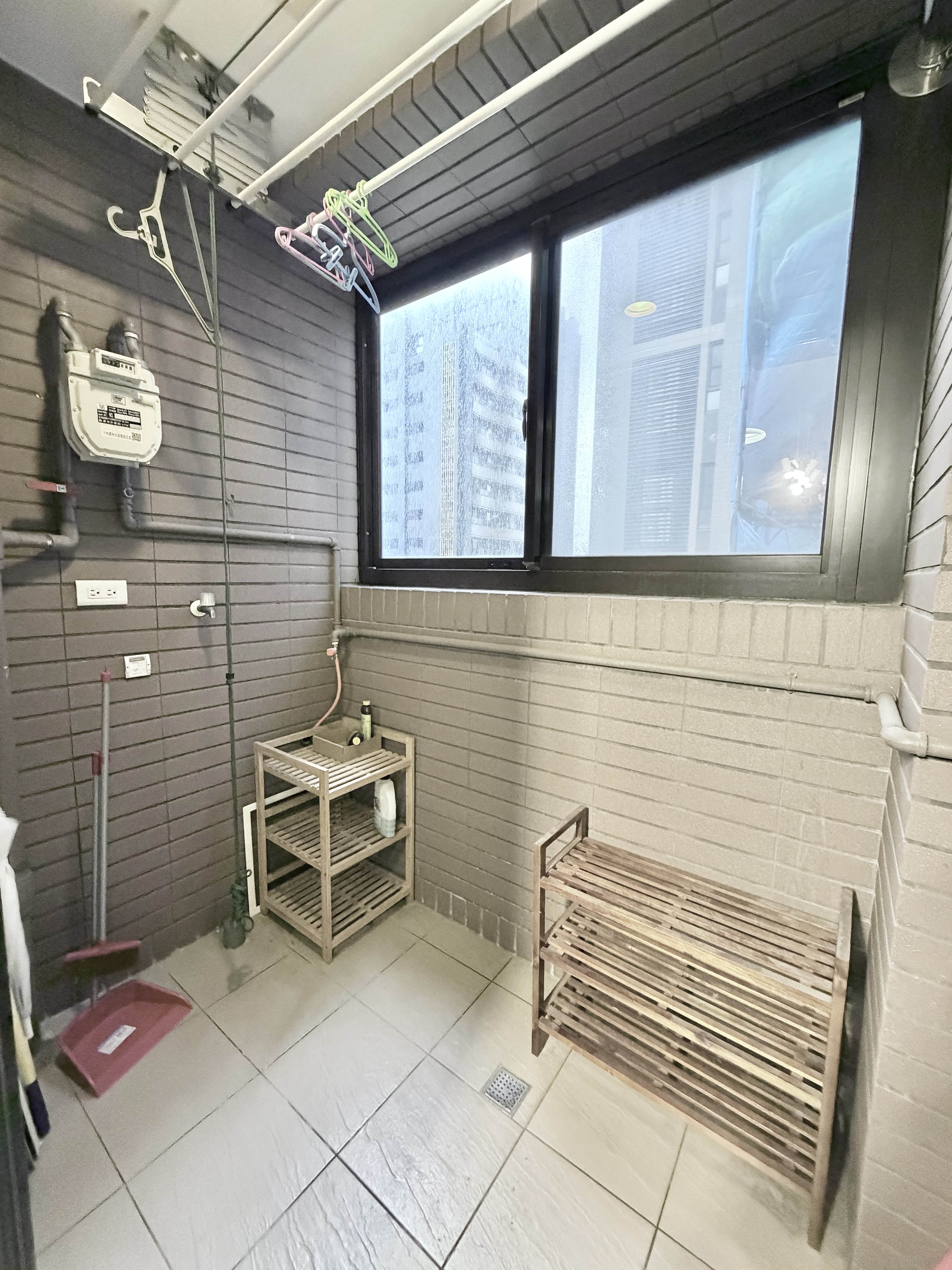 高鐵A18站正蛋黃區ꕤ力璞棧精美裝潢高樓三房車位