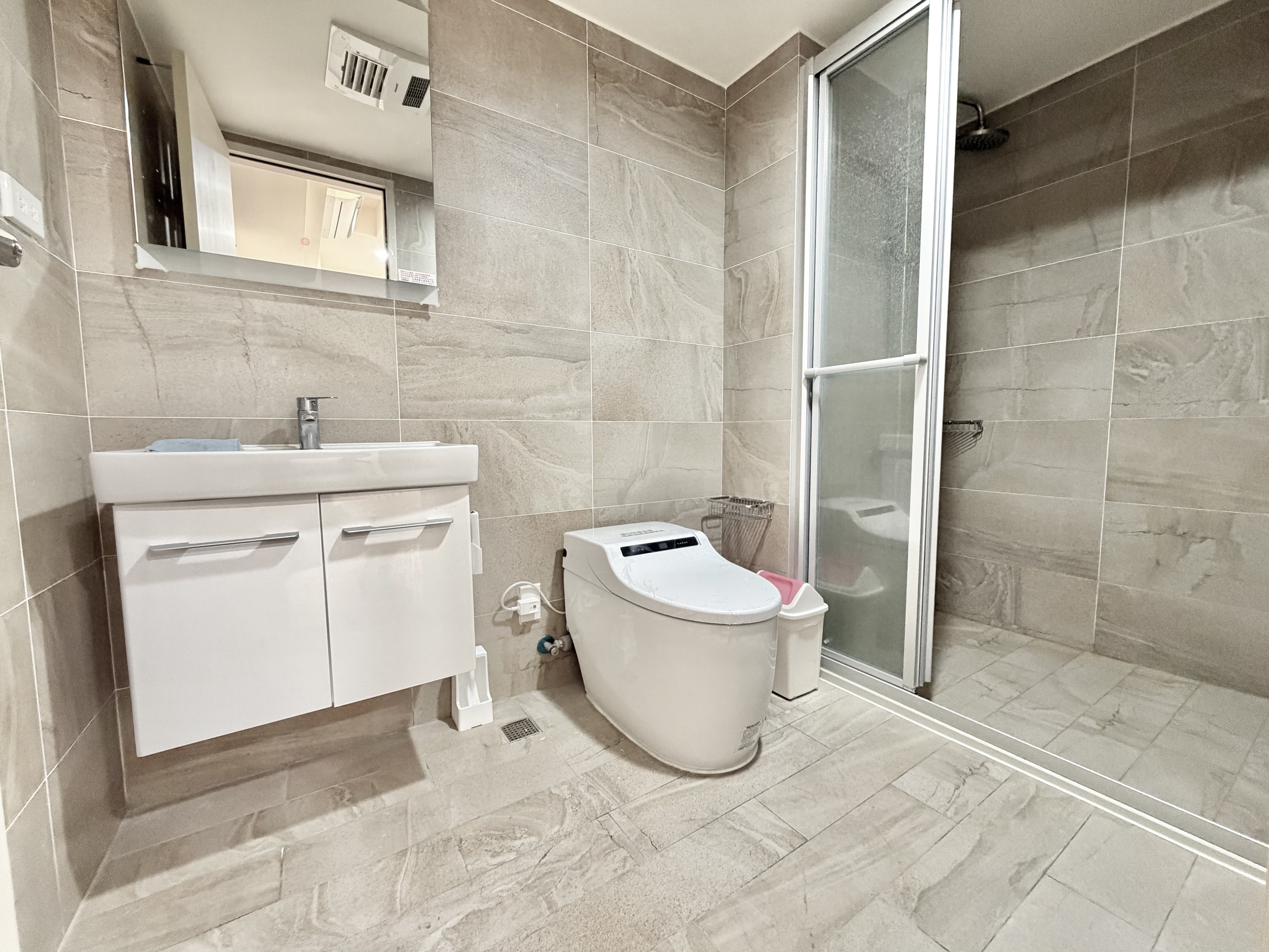 高鐵蛋黃區ꕤ有棟距ꕤ國家大院低總價精美兩房車位