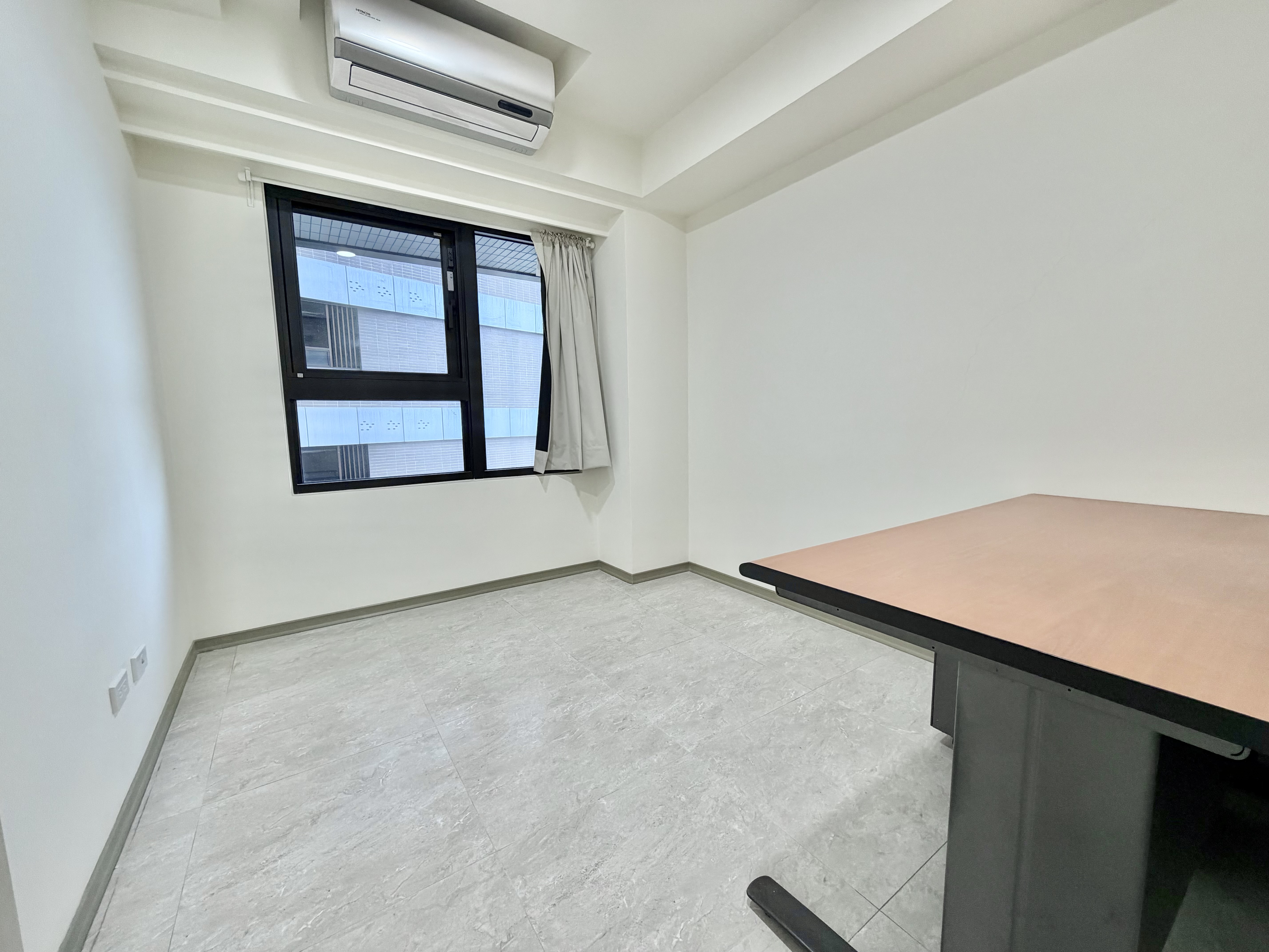 高鐵蛋黃區ꕤ有棟距ꕤ國家大院低總價精美兩房車位