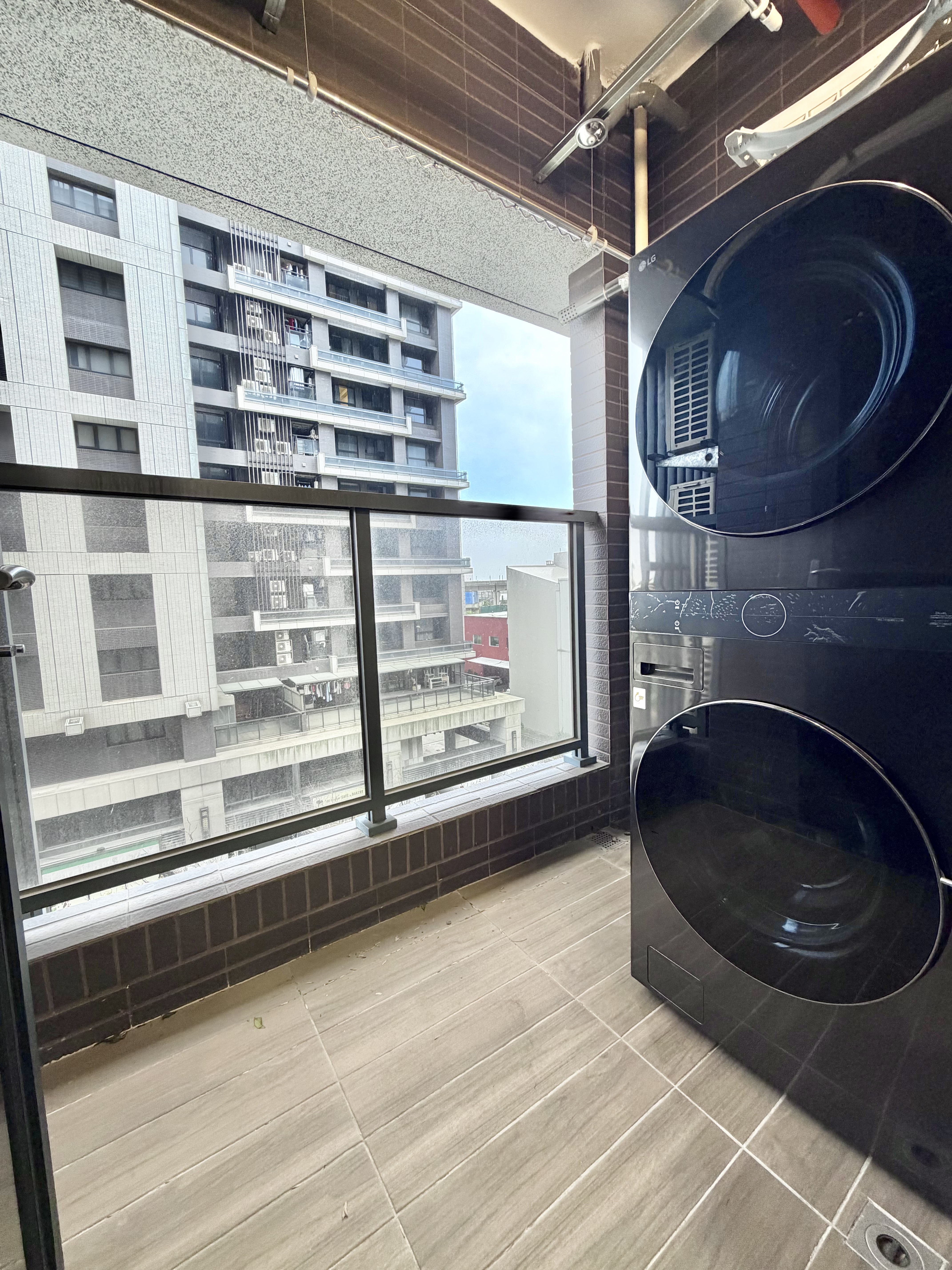 步行350M捷運A19ꕤ威均晶璽雙衛浴精美裝潢大兩房車位