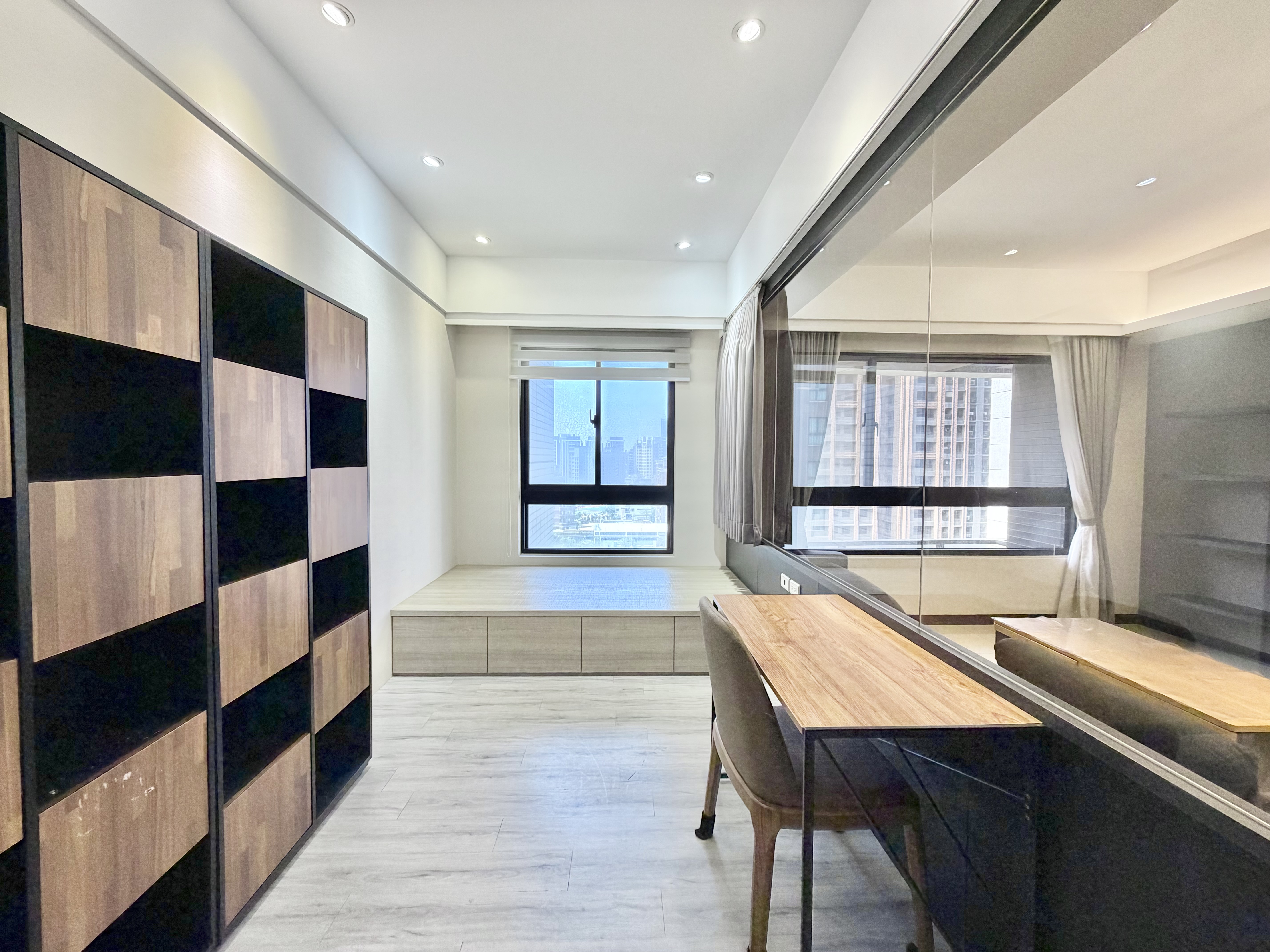 高鐵A18站ꕤ聯上世紀精美裝潢景觀衛浴雙開四房車位