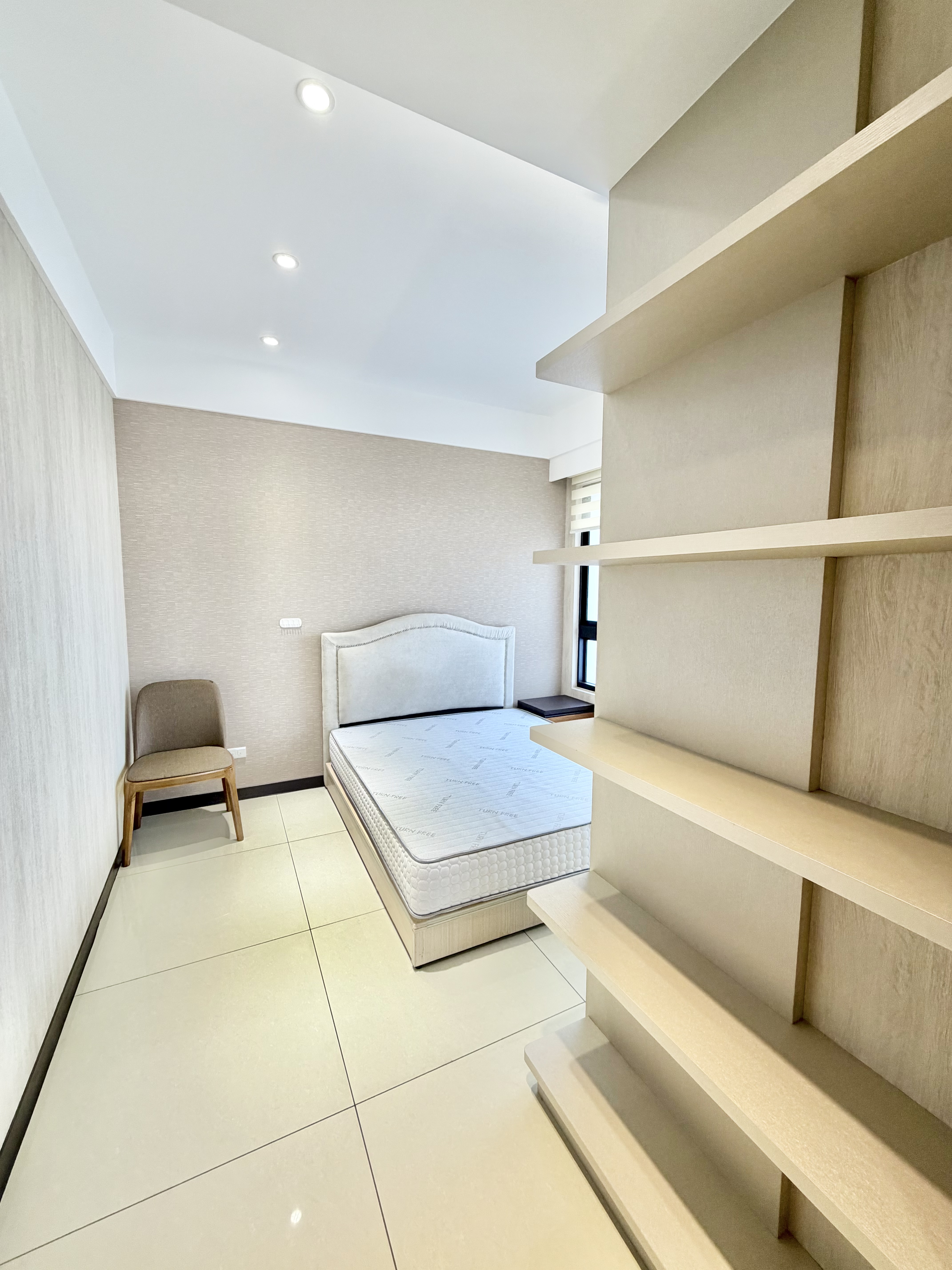 高鐵A18站ꕤ聯上世紀精美裝潢景觀衛浴雙開四房車位