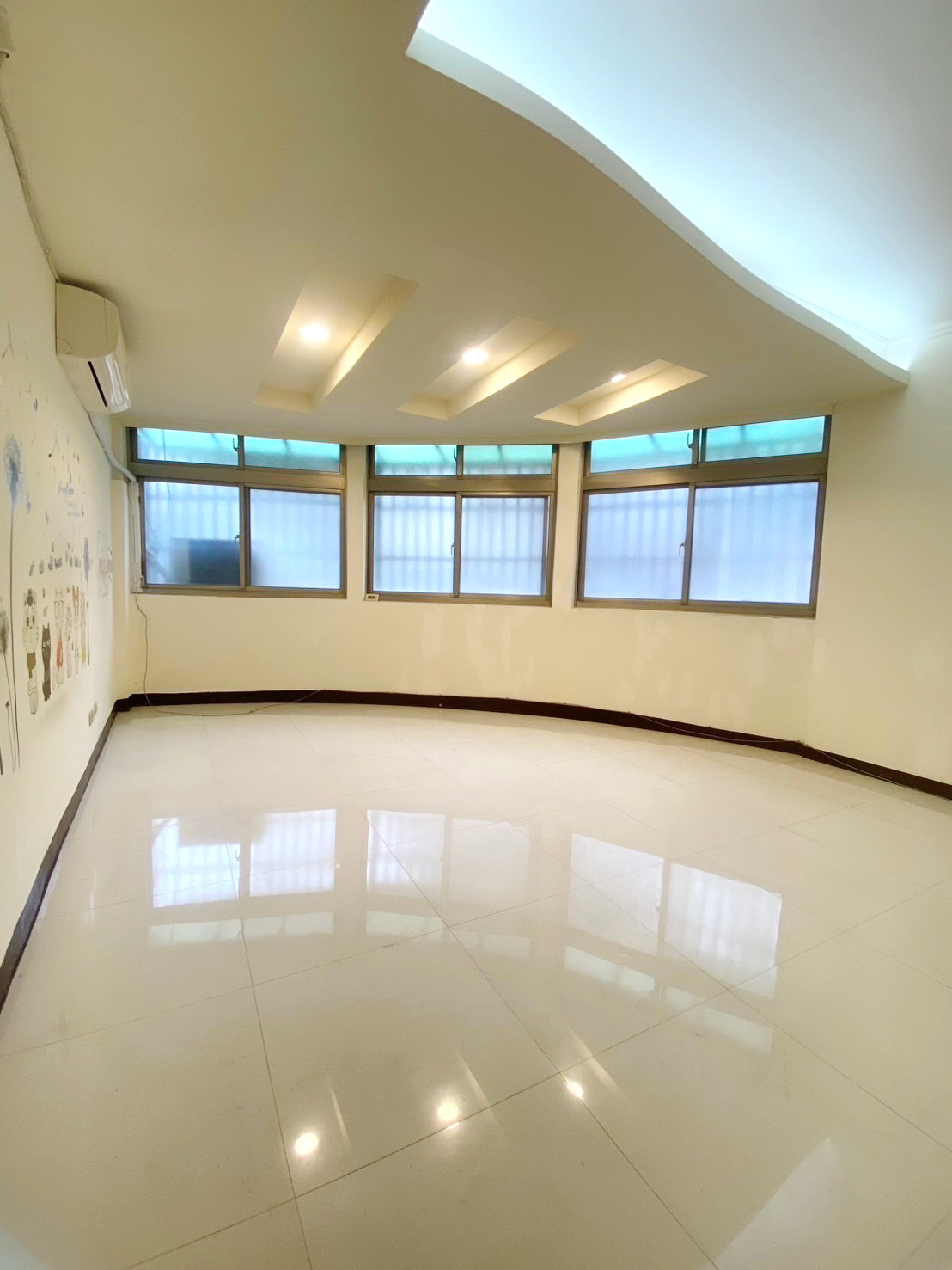建中街邊間3房美寓