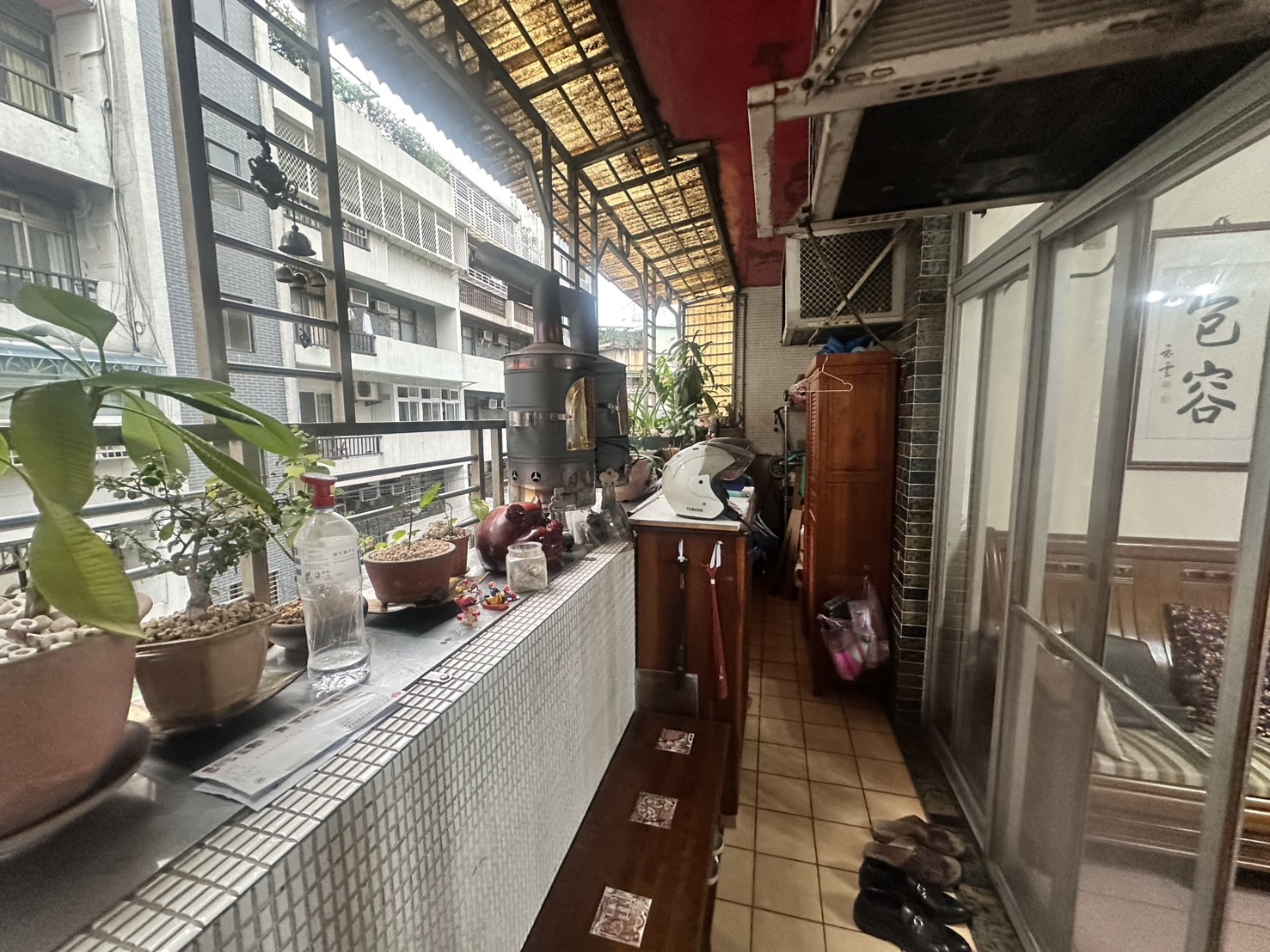 北市在旁，絕美三房-公寓模範生－住商活力小蔣