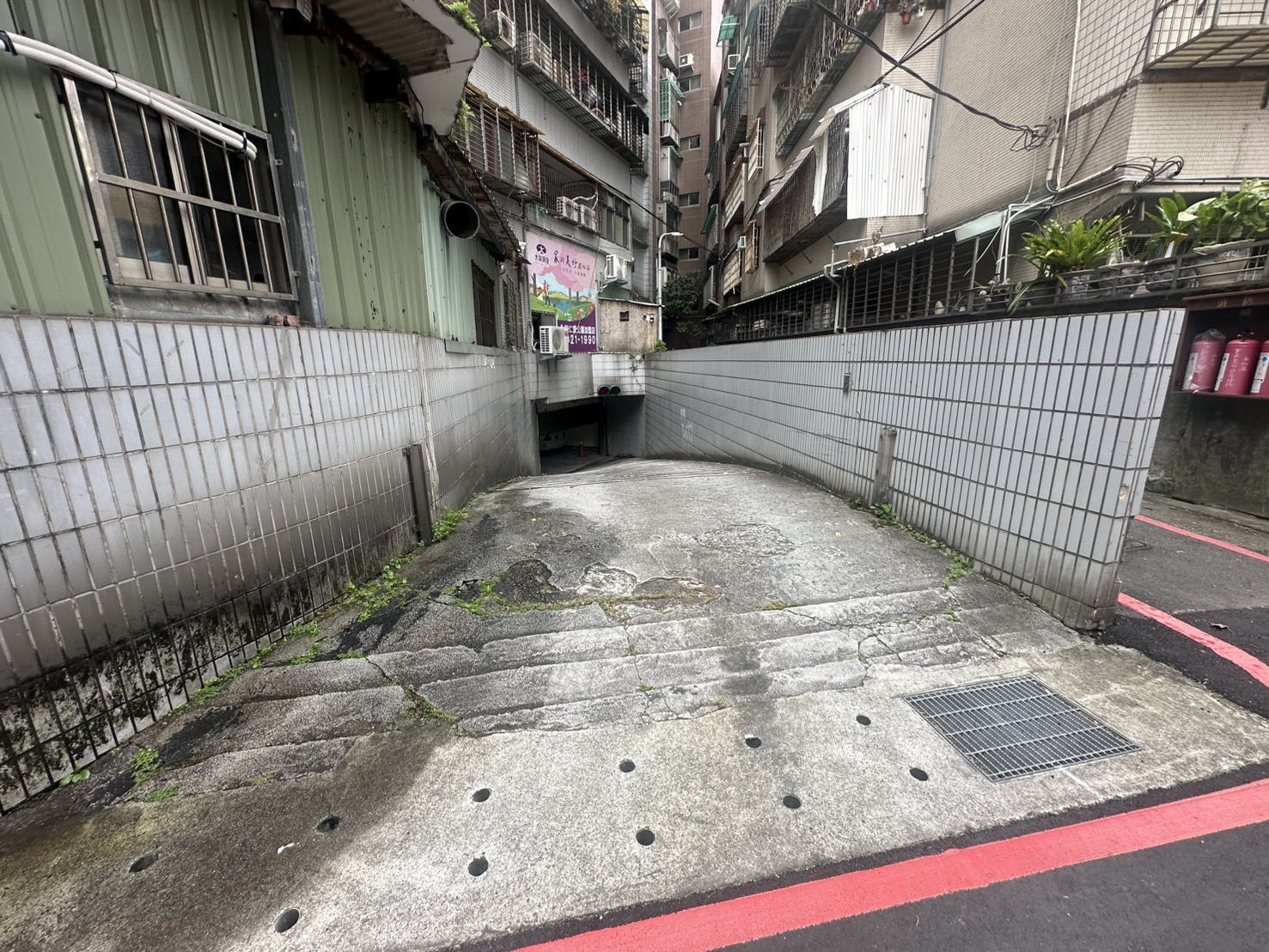 勝開芳鄰電梯四房可停車－住商活力小蔣