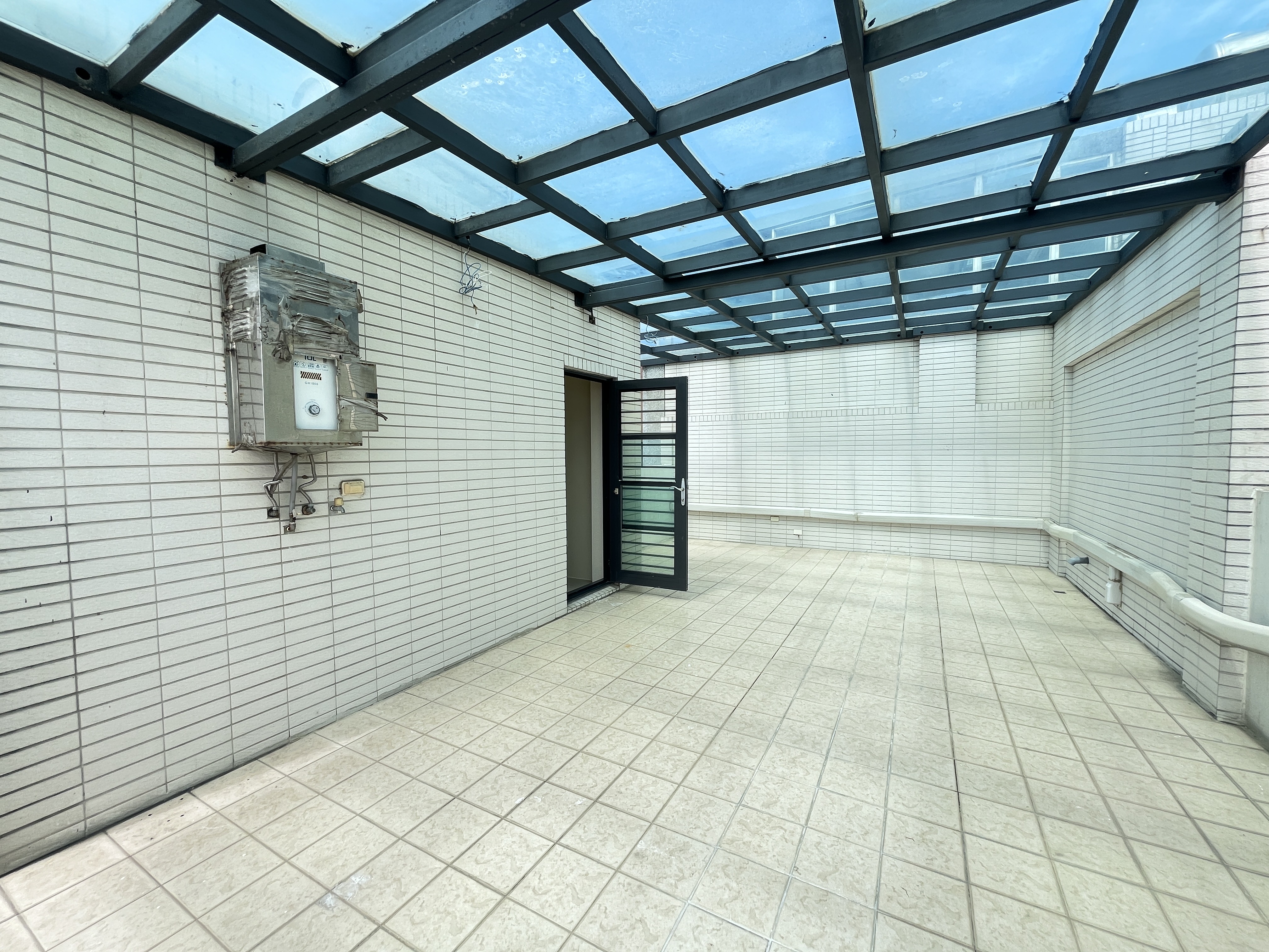 龍山商圈臨路美透天| 即刻入籍照南學區