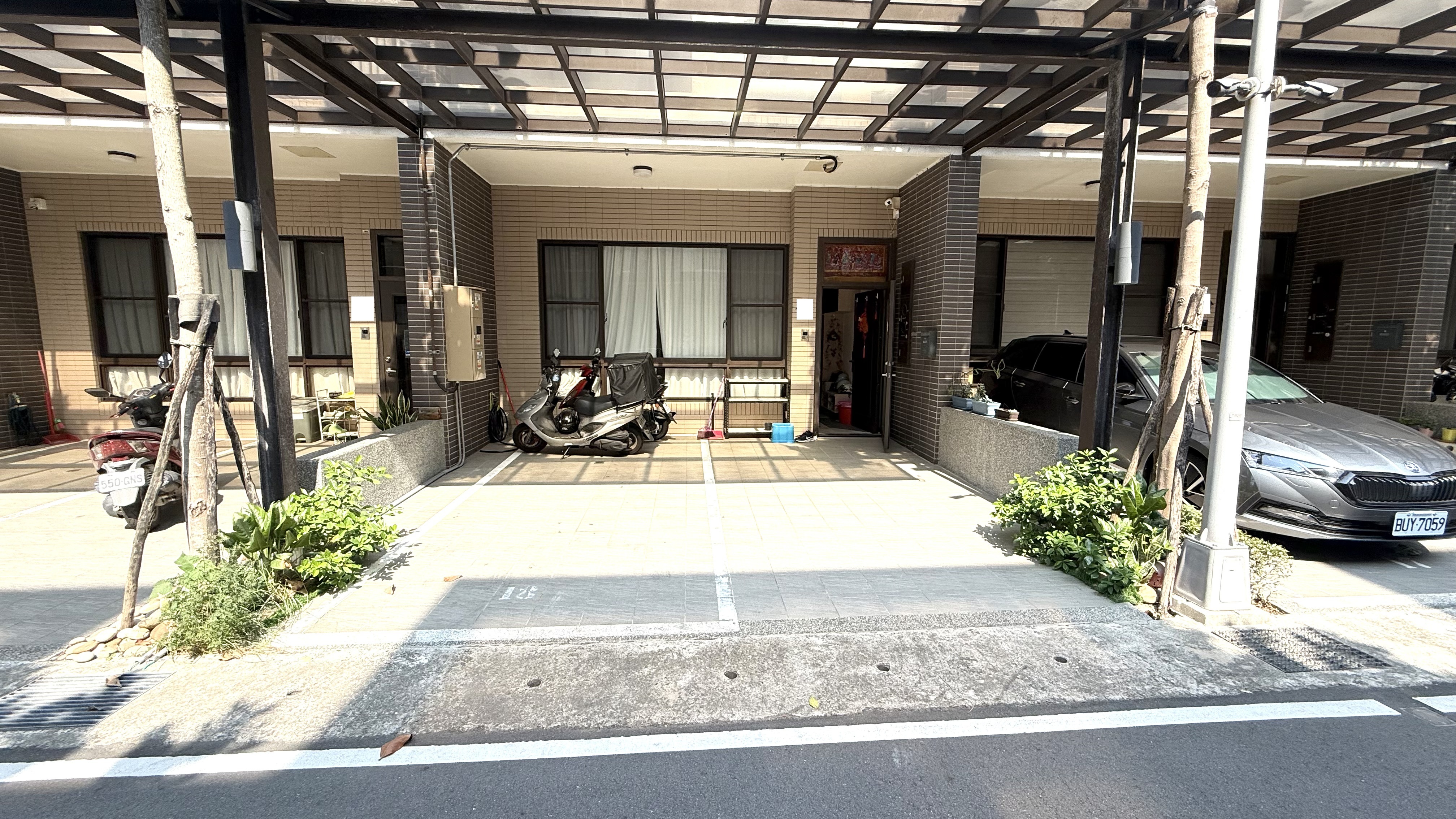 青埔買房買屋 楊梅夢想莊園三期大地坪6米面寬雙車位別墅