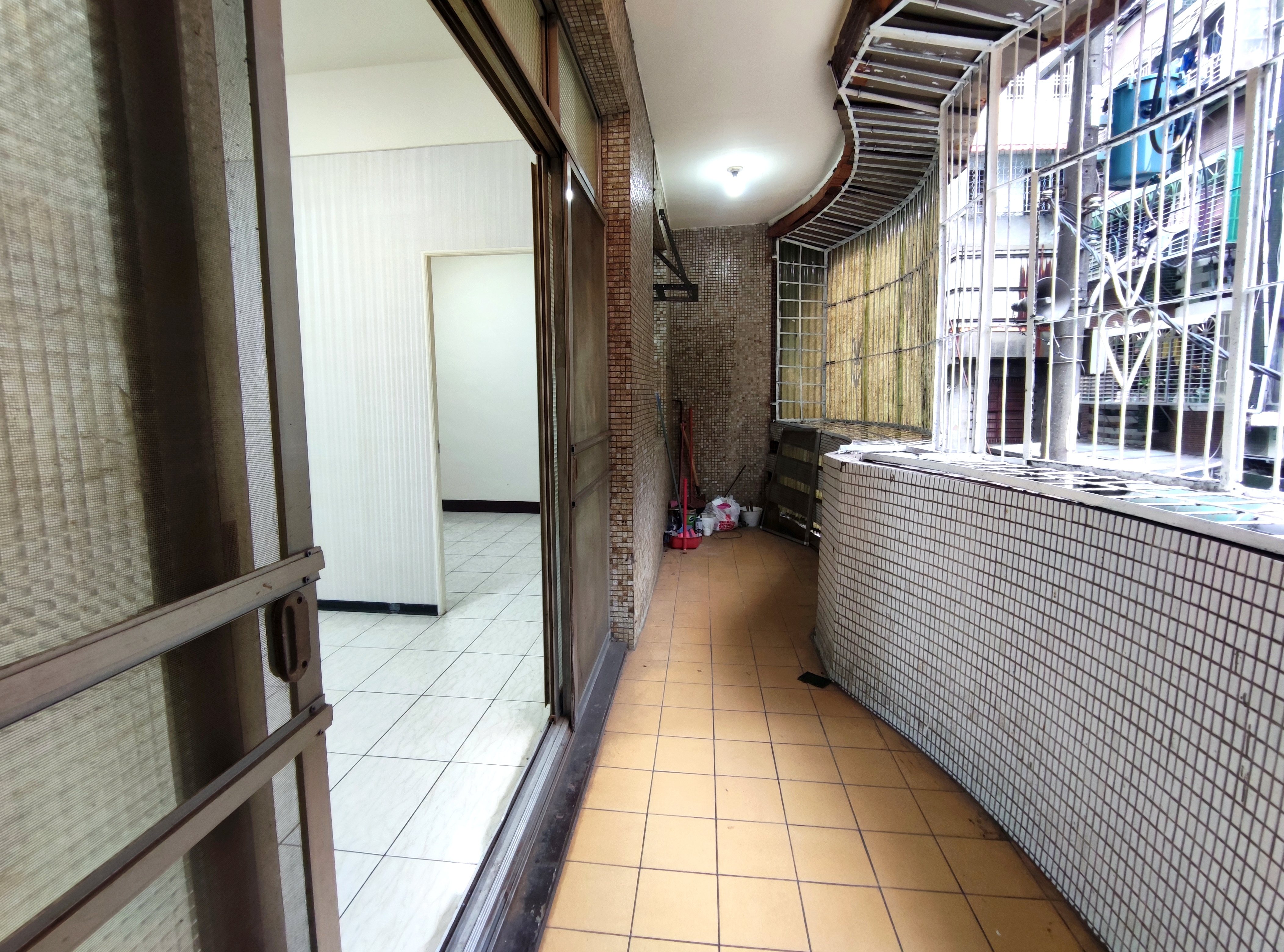 青埔買房買屋 桃園後火車站 三房美公寓2樓