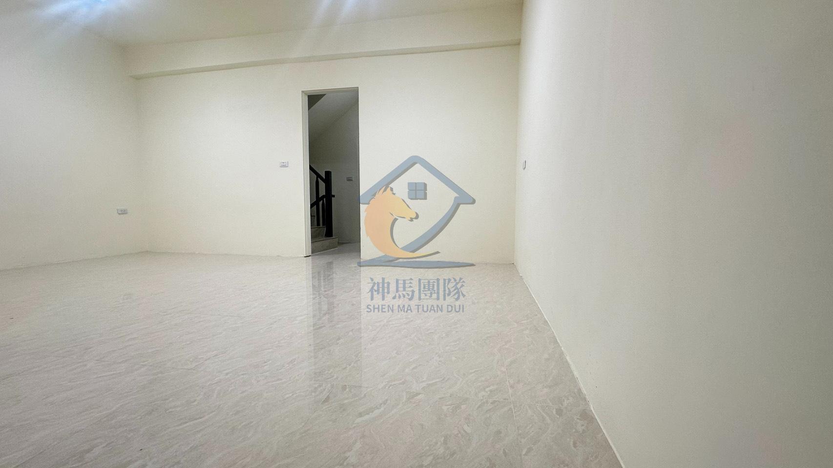 青埔買房買屋 近龍岡國中整新美透天