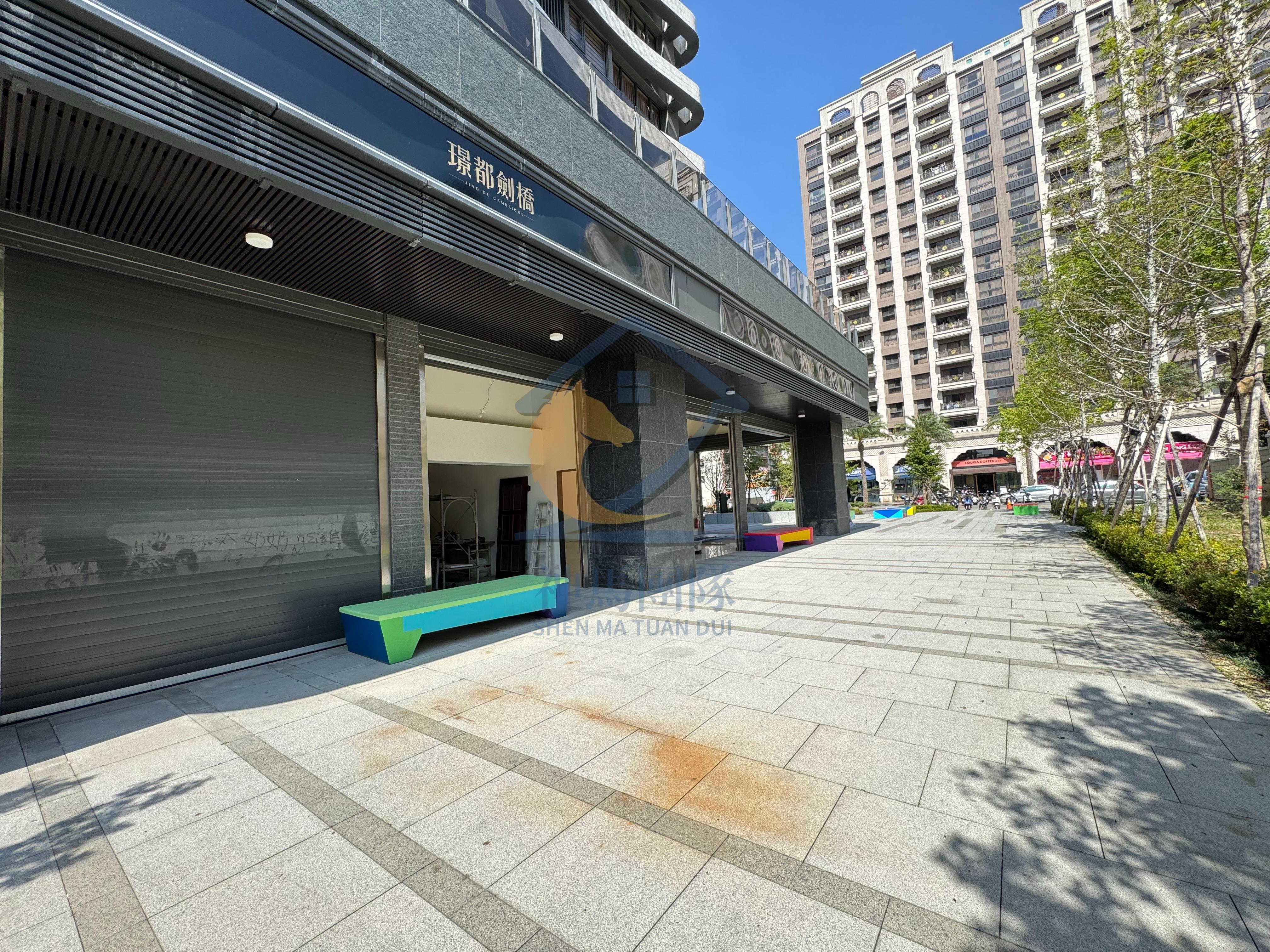 青埔買房買屋 璟都劍橋-大有國中旁百坪角間金店(S1、S2)