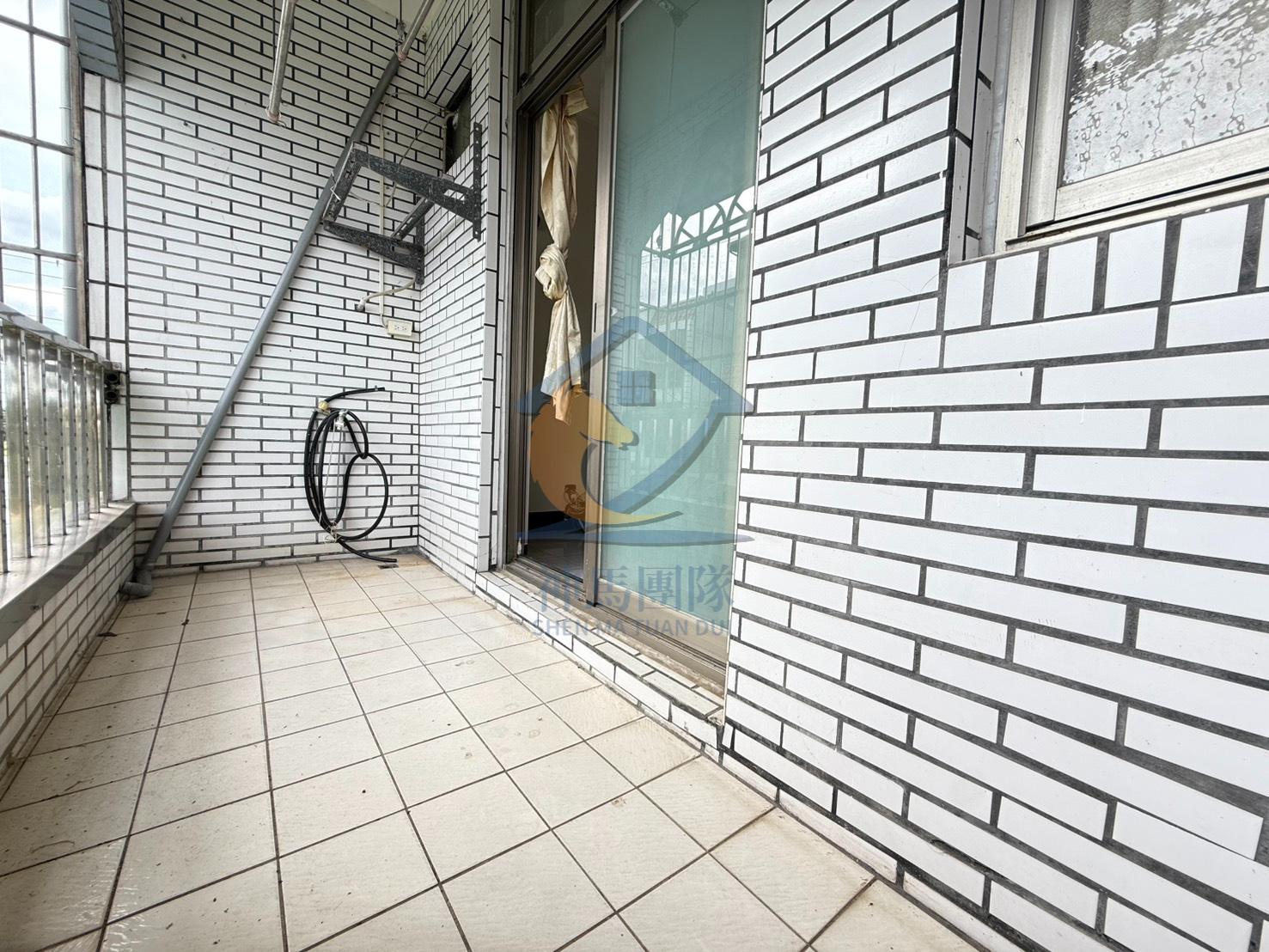 青埔買房買屋 近青埔【門前庭院停車】別墅(頂加鐵皮)