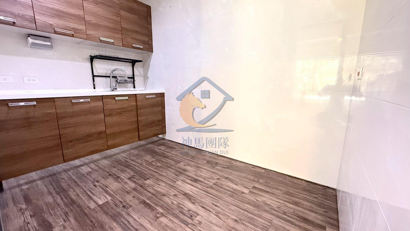 青埔買房買屋 青埔A18-曜建築店面出售