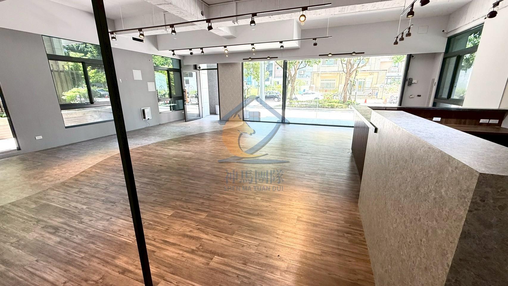 青埔買房買屋 青埔A18-曜建築店面出售